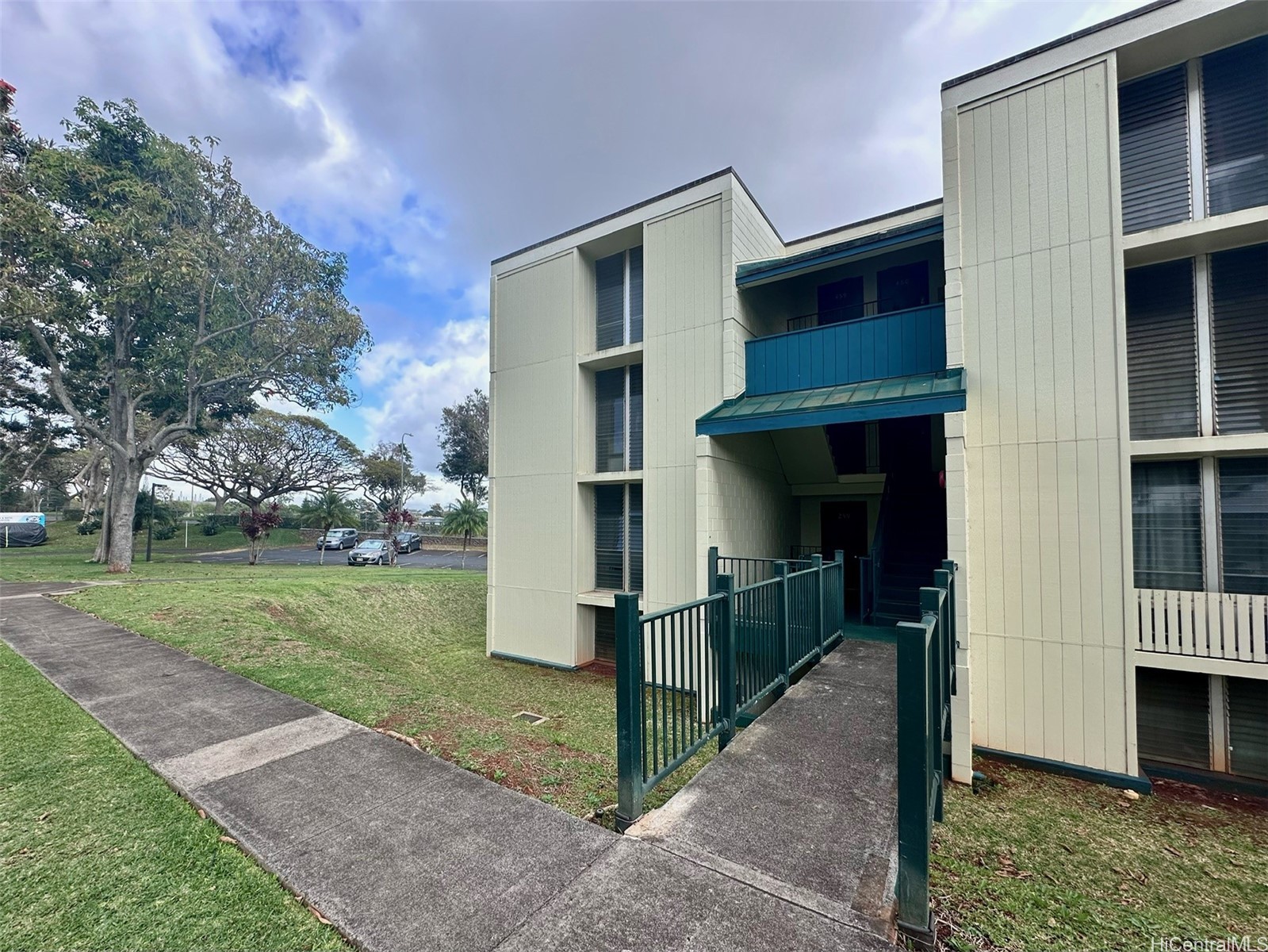 94-946 Meheula Parkway 259