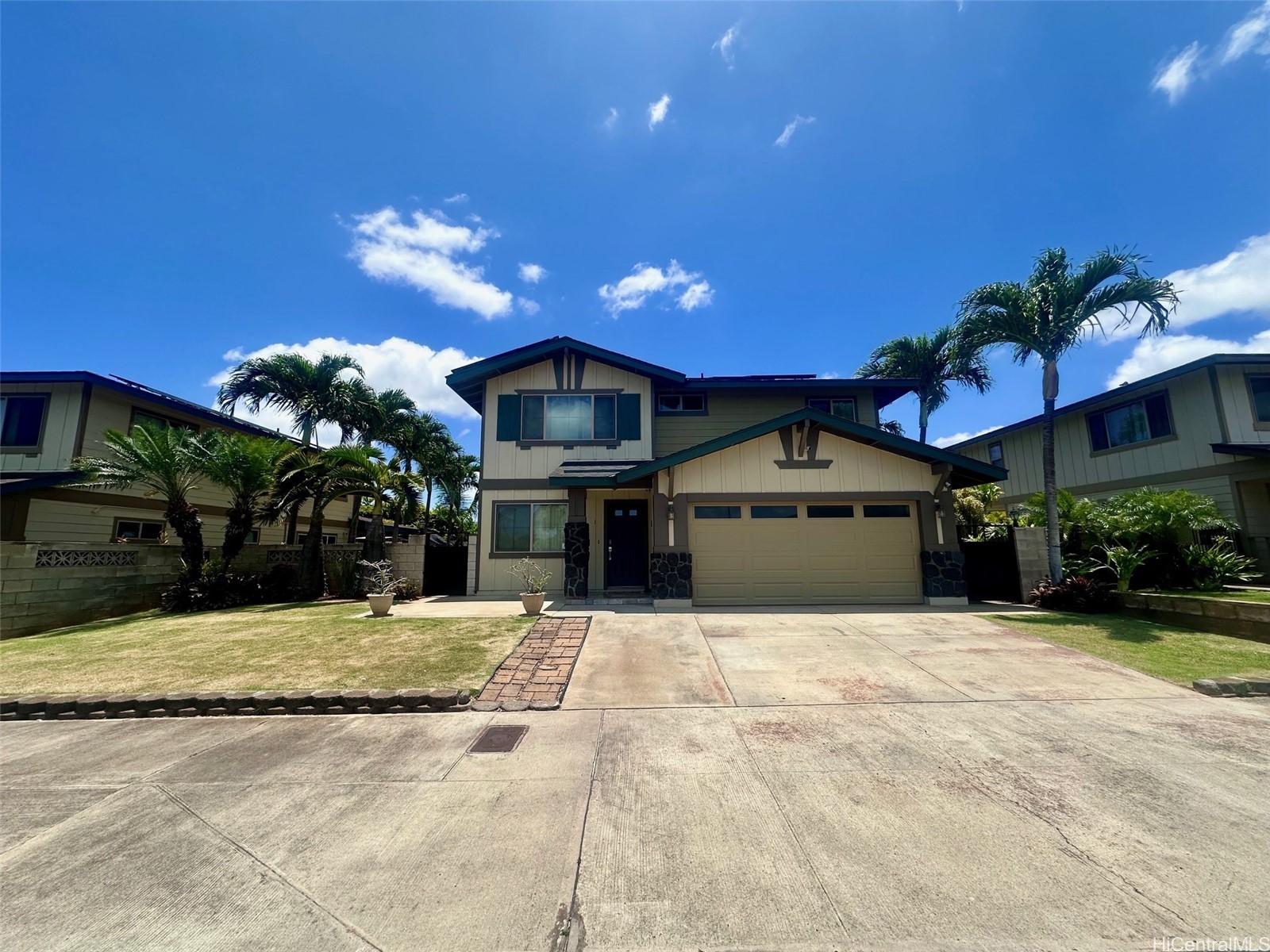 94-1211 Awaiki Street