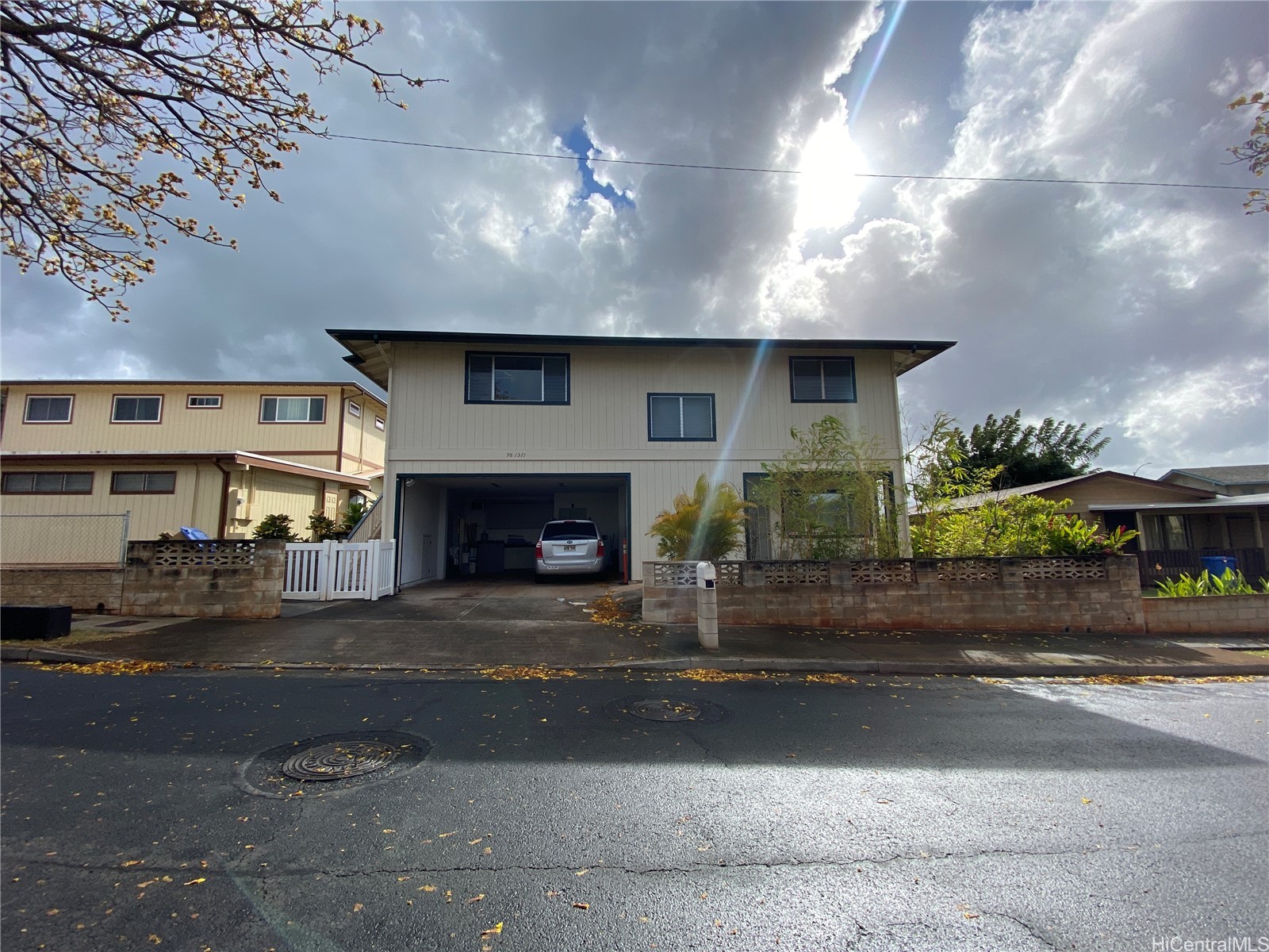 98-1571 Hoomaike Street