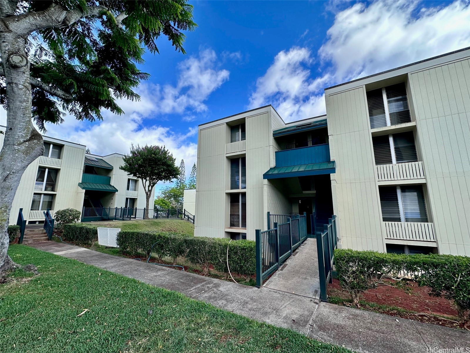 95-029 Kuahelani Avenue 126