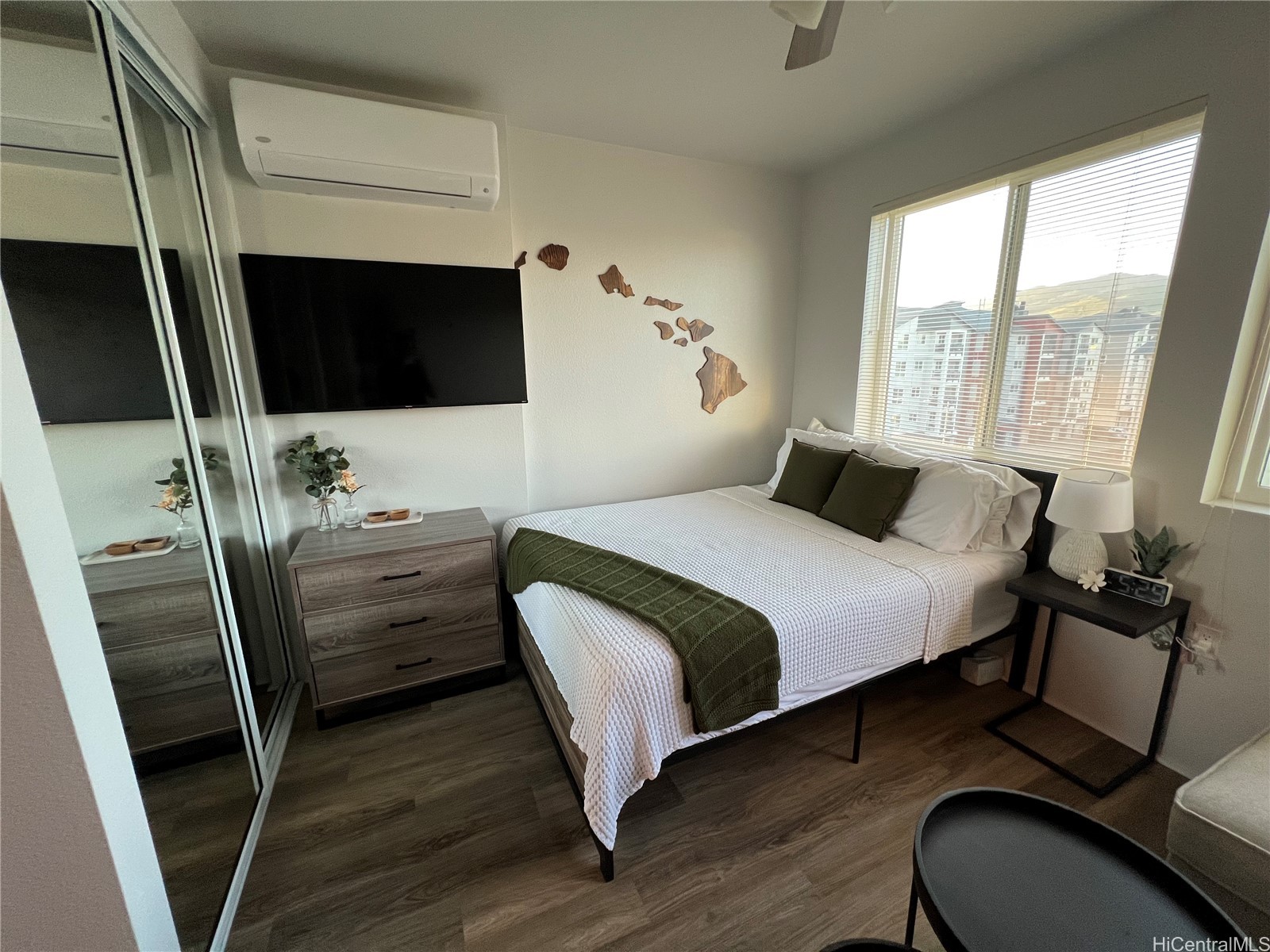 91-3575 Iwikuamoo Street 9302