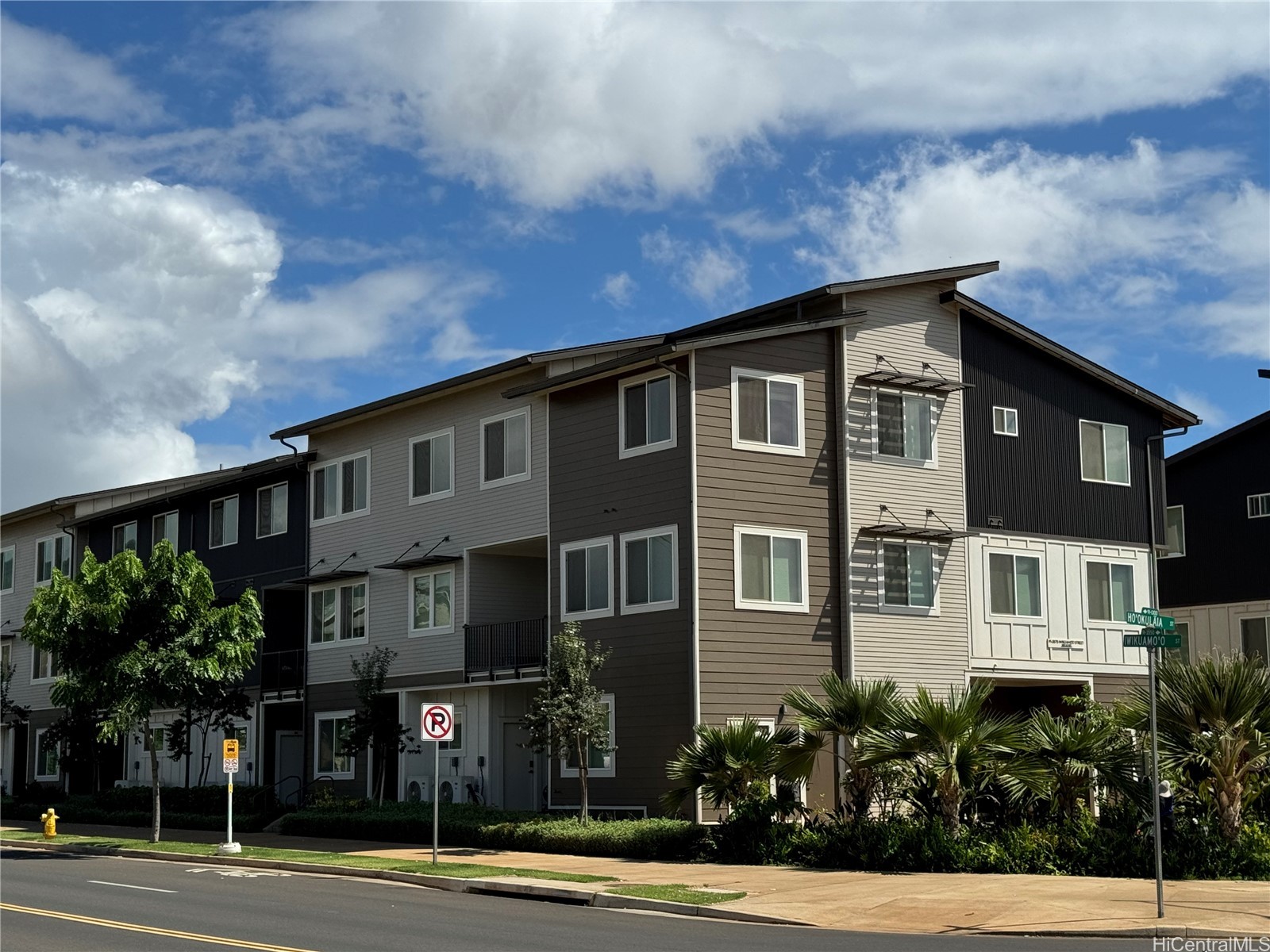 91-3575 Iwikuamoo Street 111