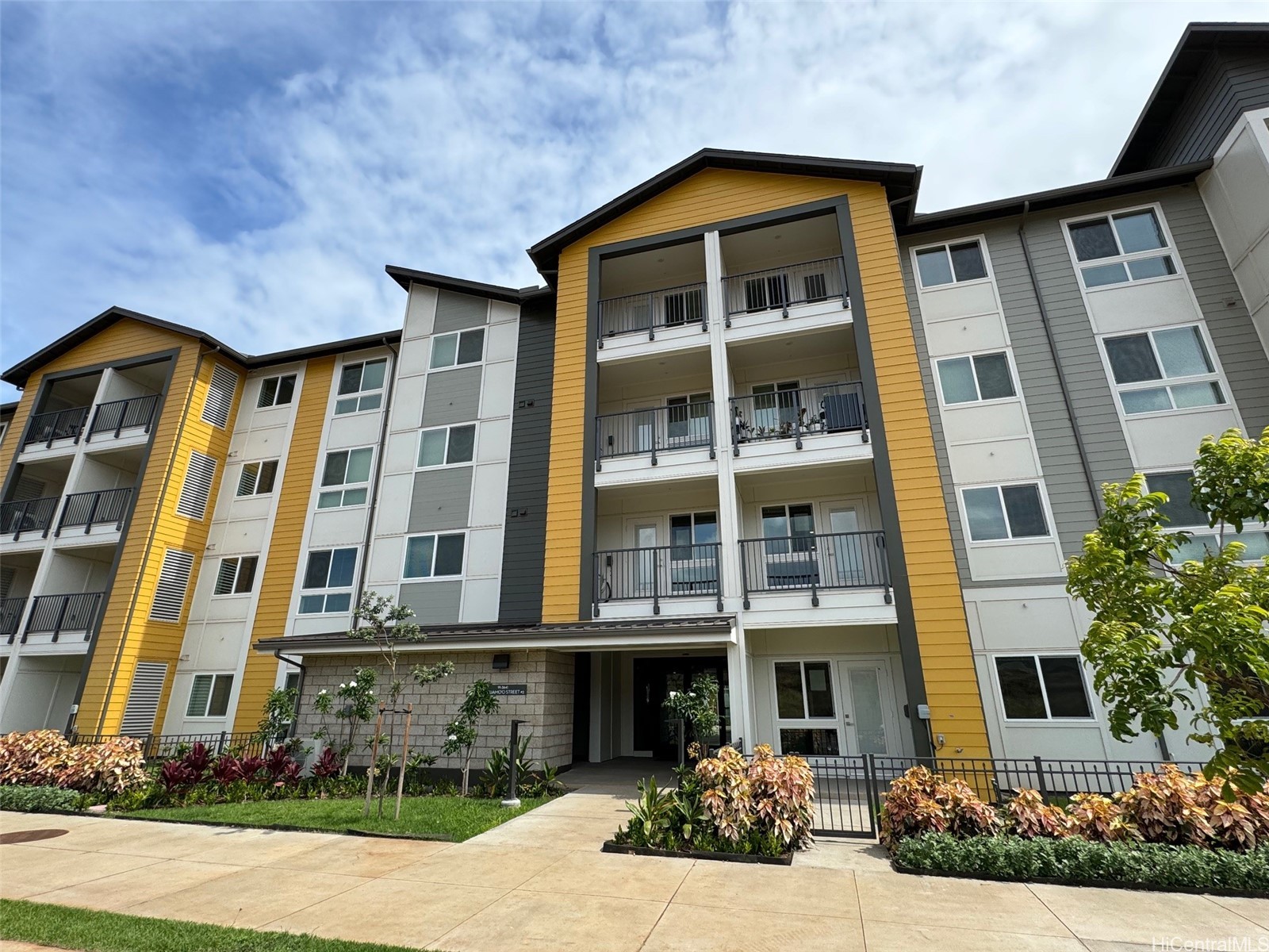 91-3641 Iwikuamoo Street 2209