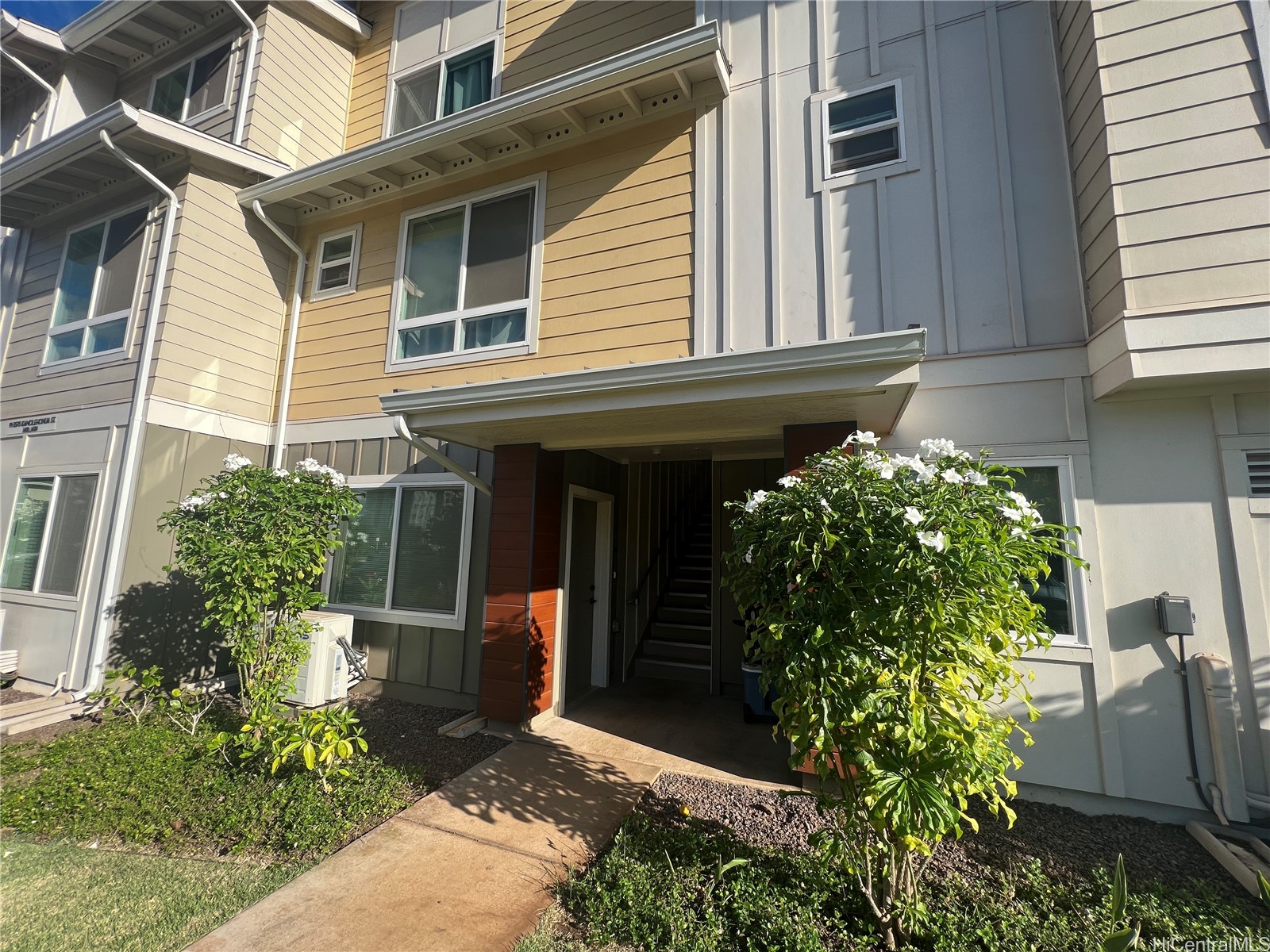 91-3575 Kamolehonua Street 1405
