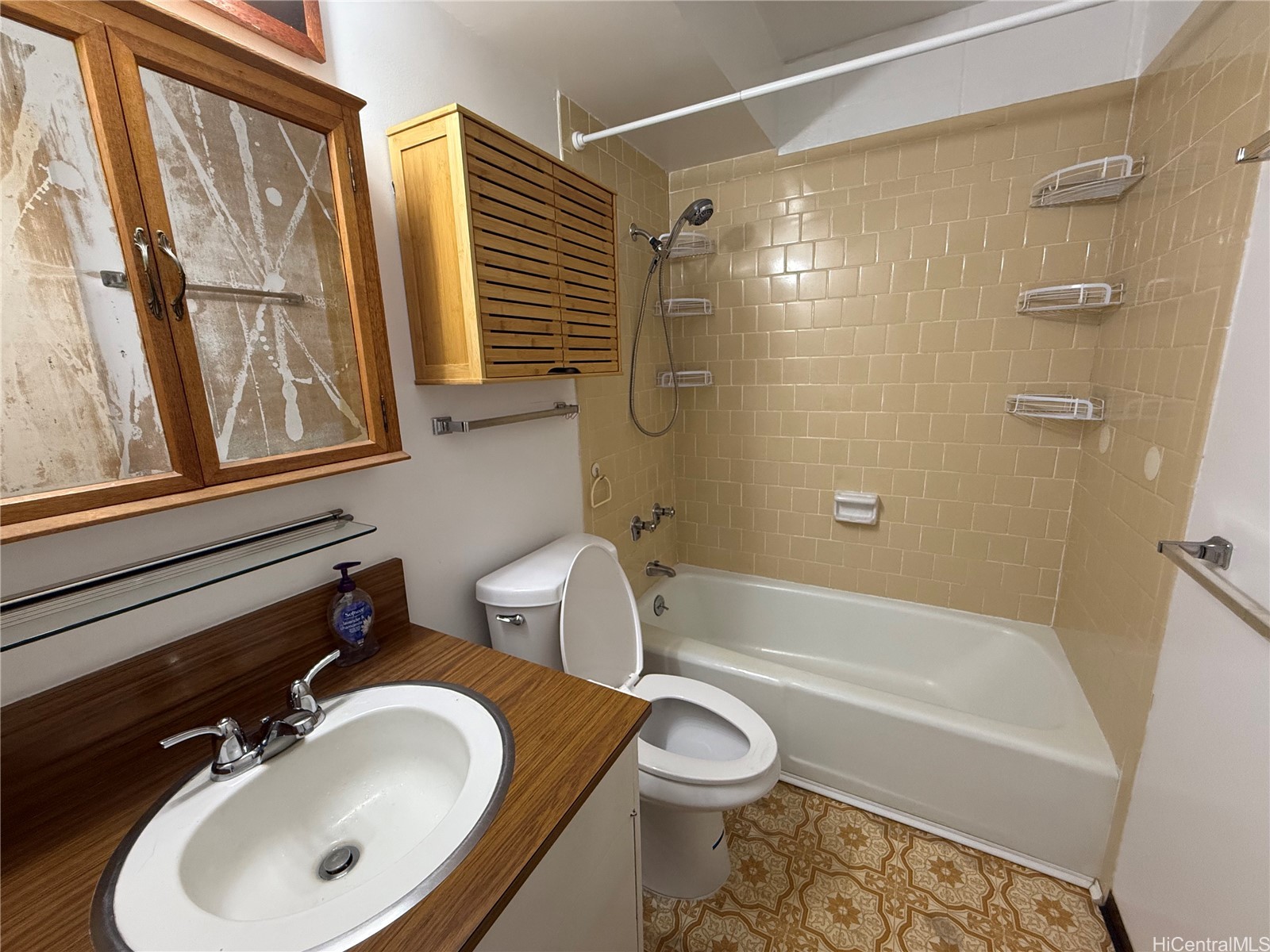 45-535 Luluku Road M1