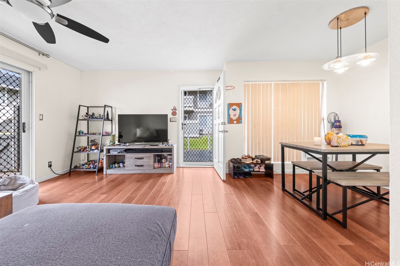 94-1398 polani Street 28/B
