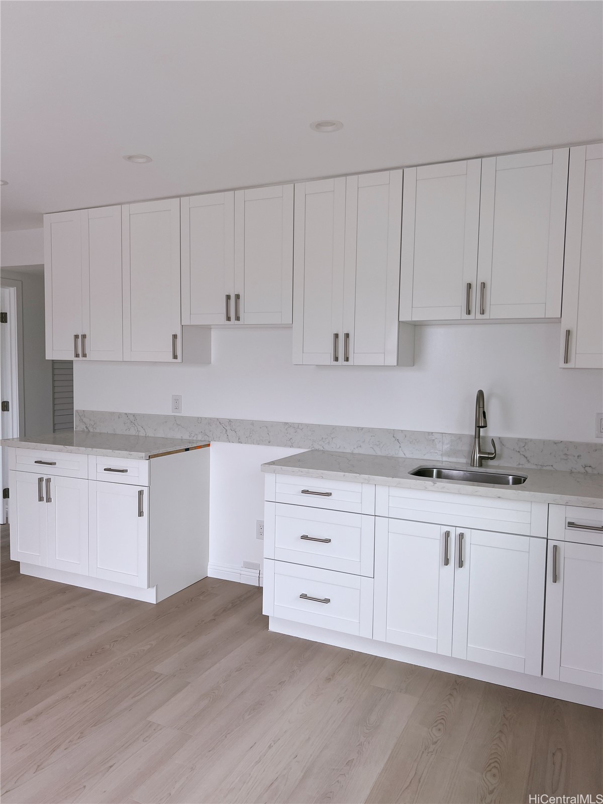 47-708 Hui Alala Street Upstairs