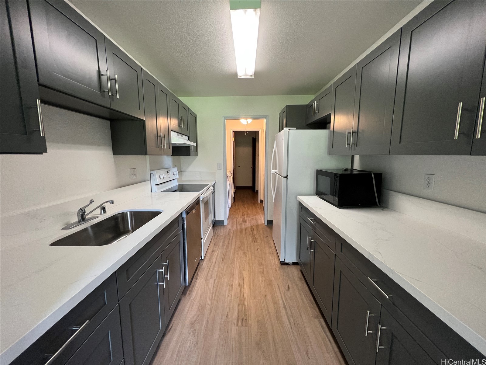 2069 California Avenue 18A