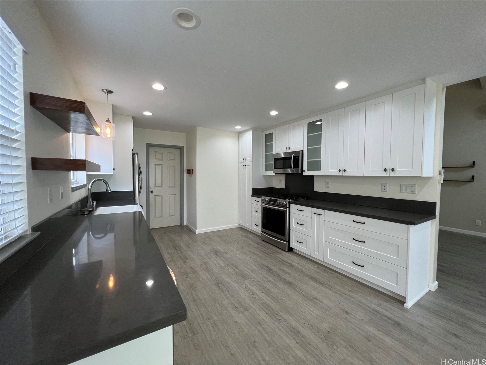 98-1830A Kaahumanu Street 127