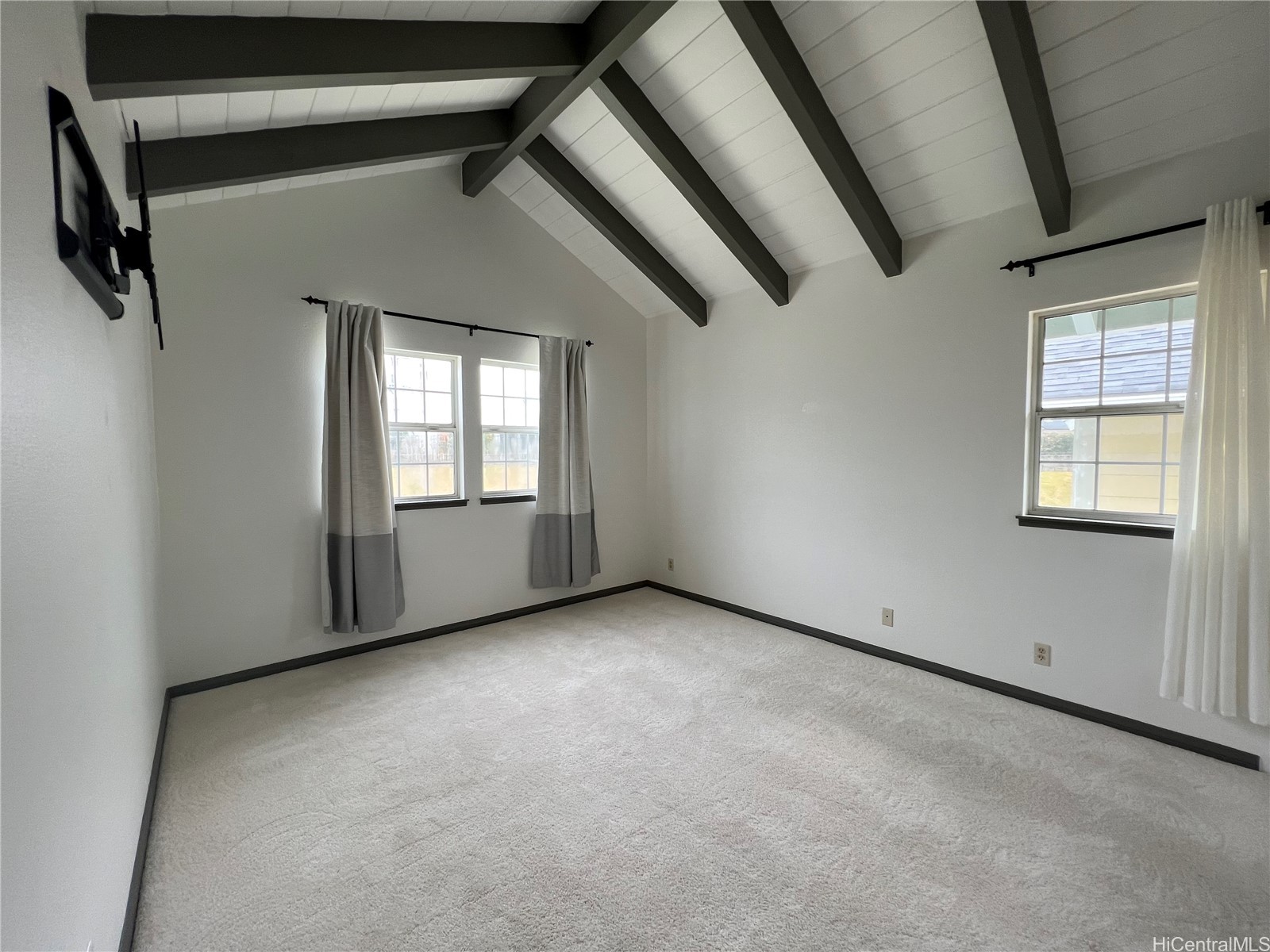 98-1830A Kaahumanu Street 127