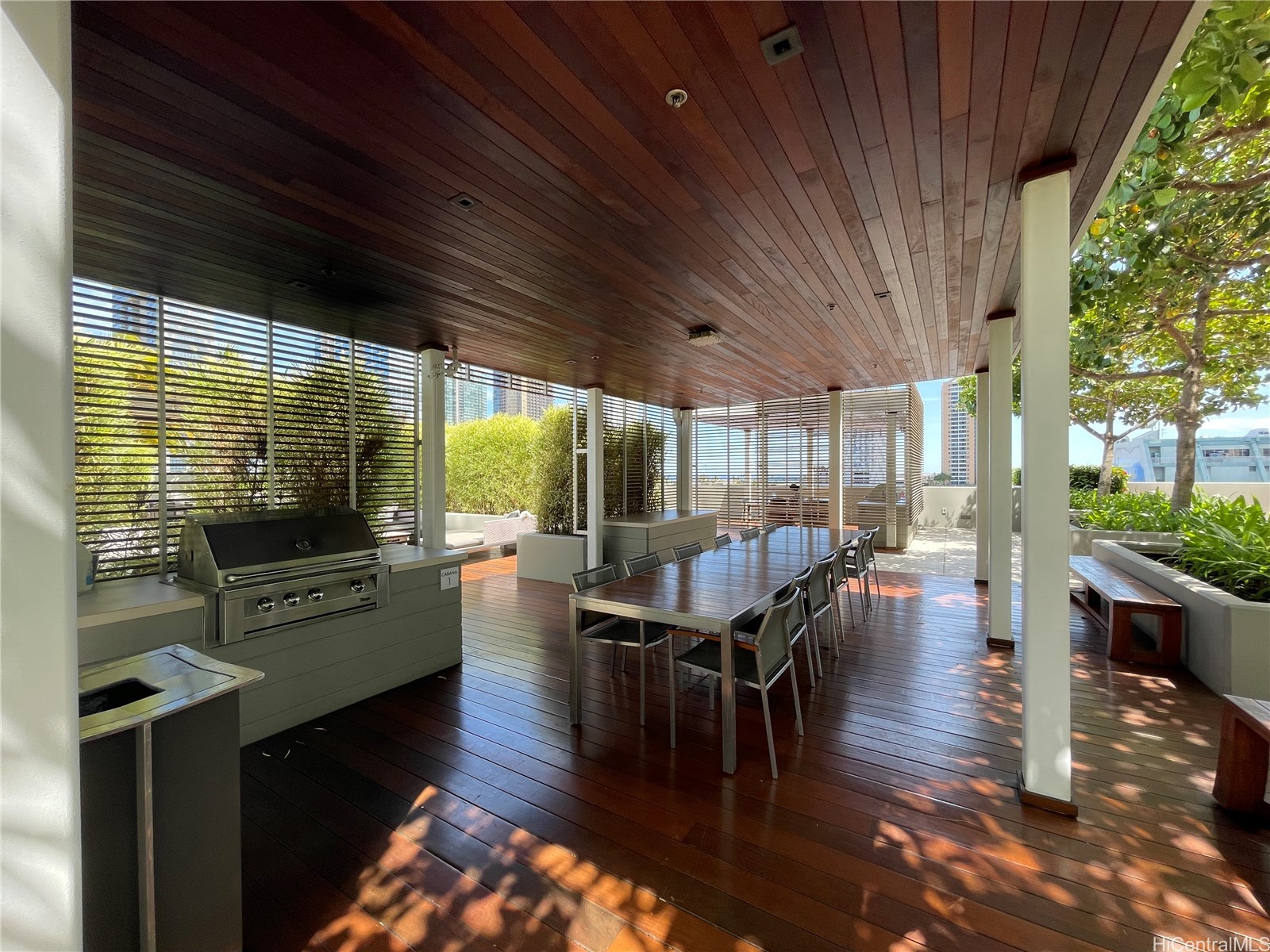 888 Kapiolani Boulevard 2112