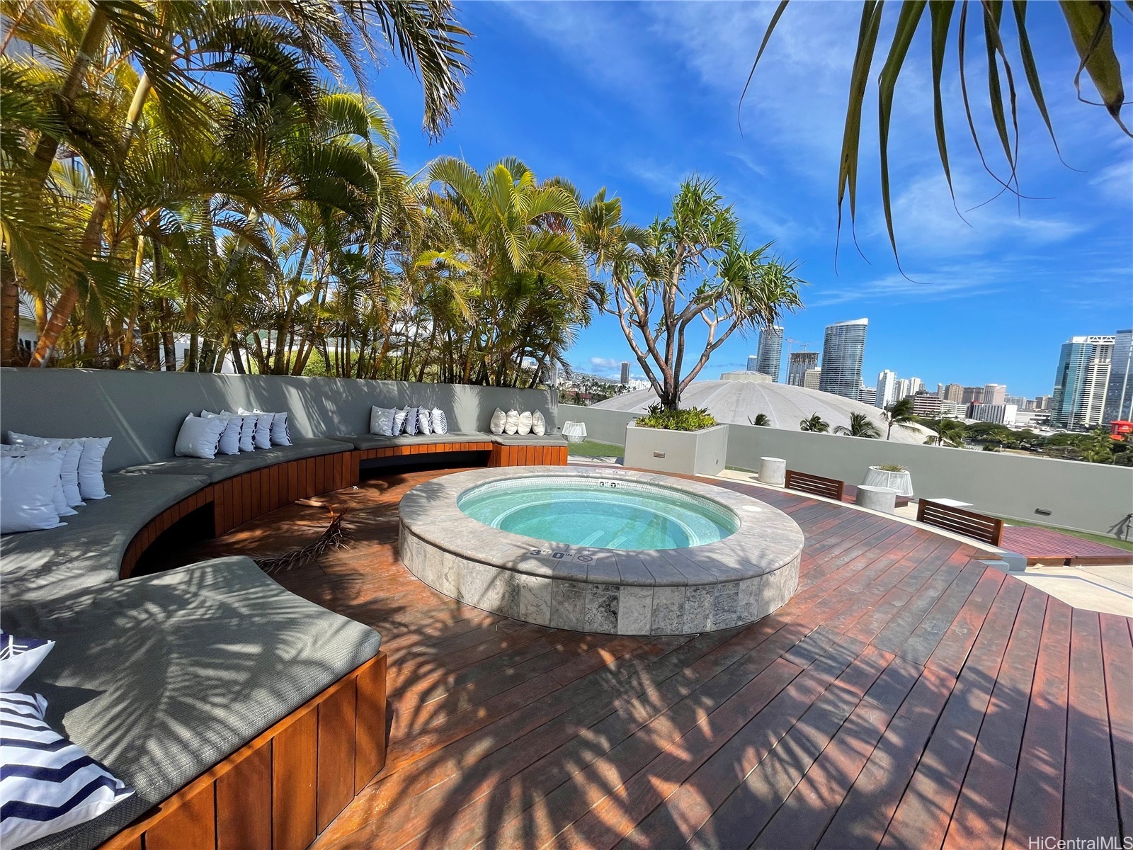 888 Kapiolani Boulevard 2112