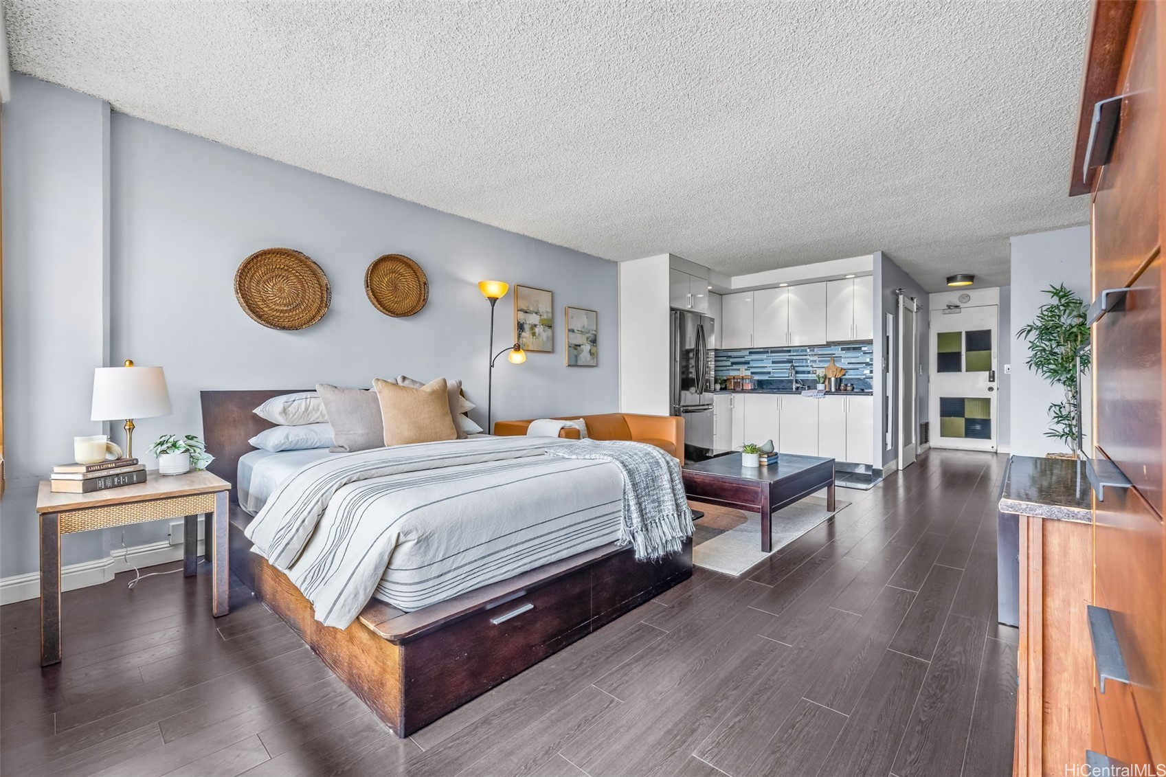 747 Amana Street 2206