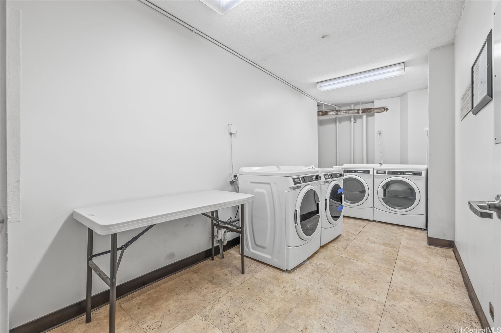 747 Amana Street 2206