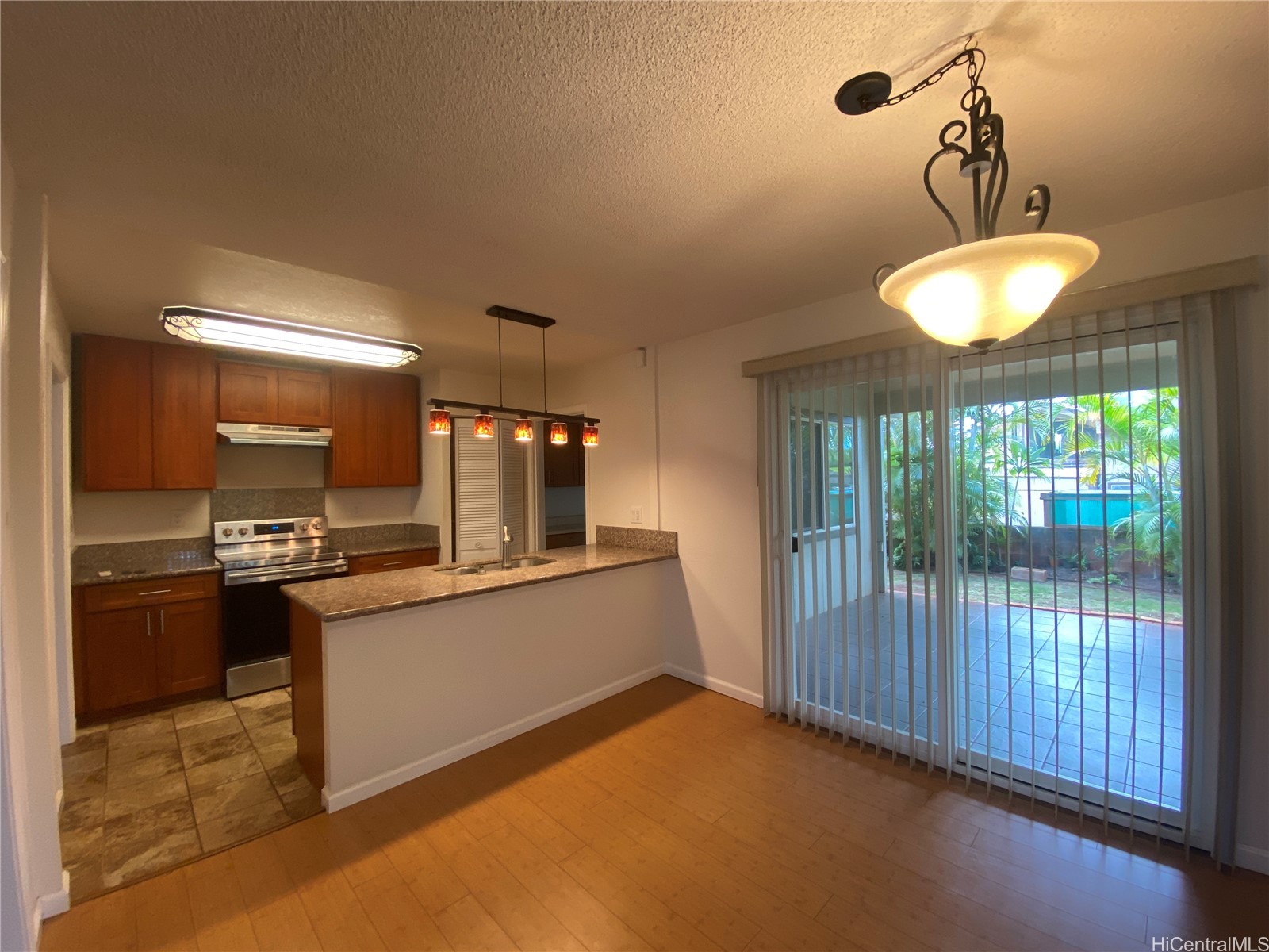 94-498 Hokuili Street