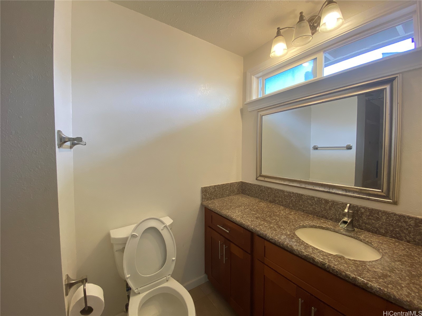 94-498 Hokuili Street