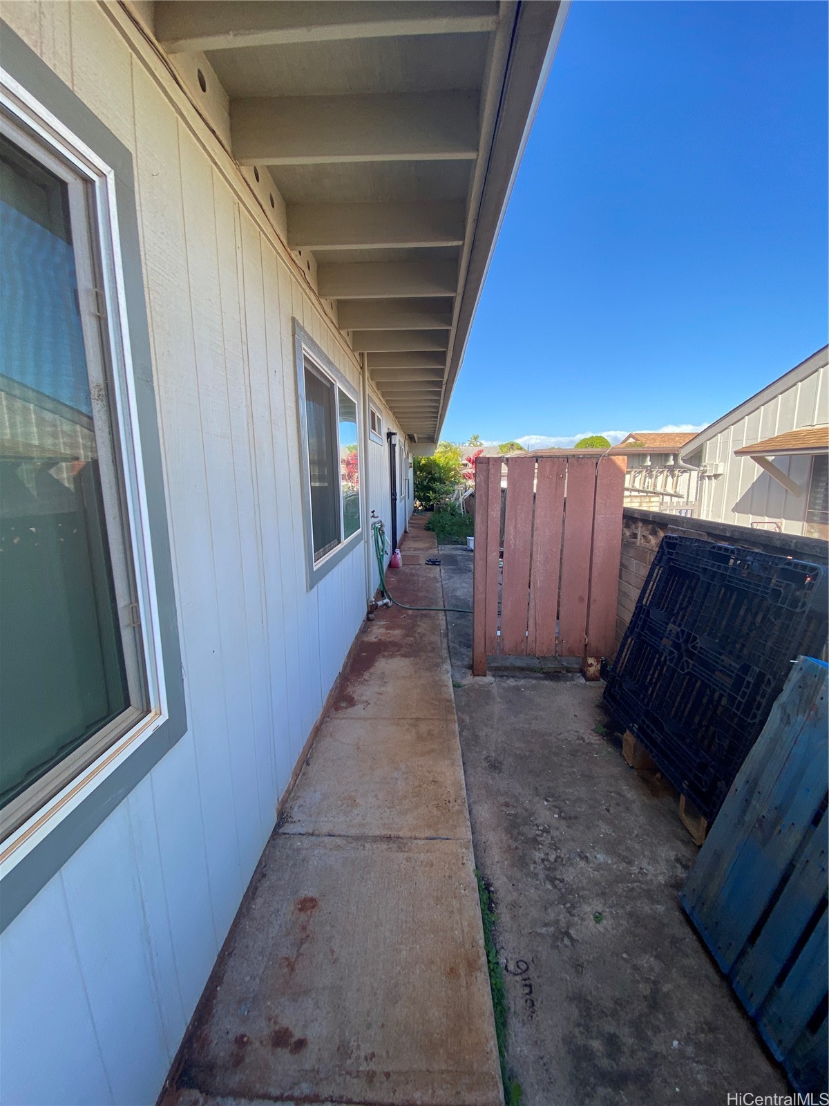 94-498 Hokuili Street