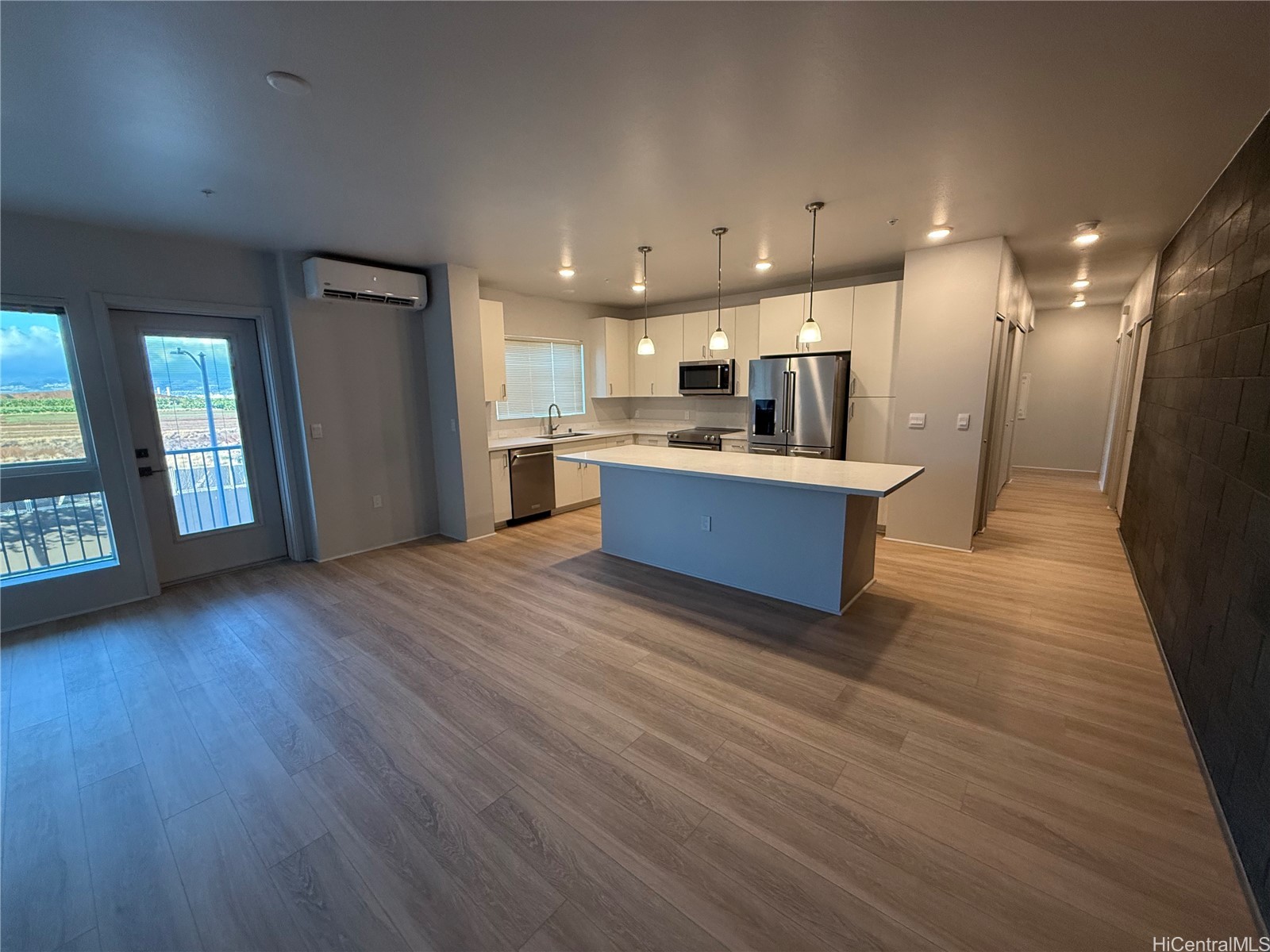 91-3641 Iwikuamoo Street 1301