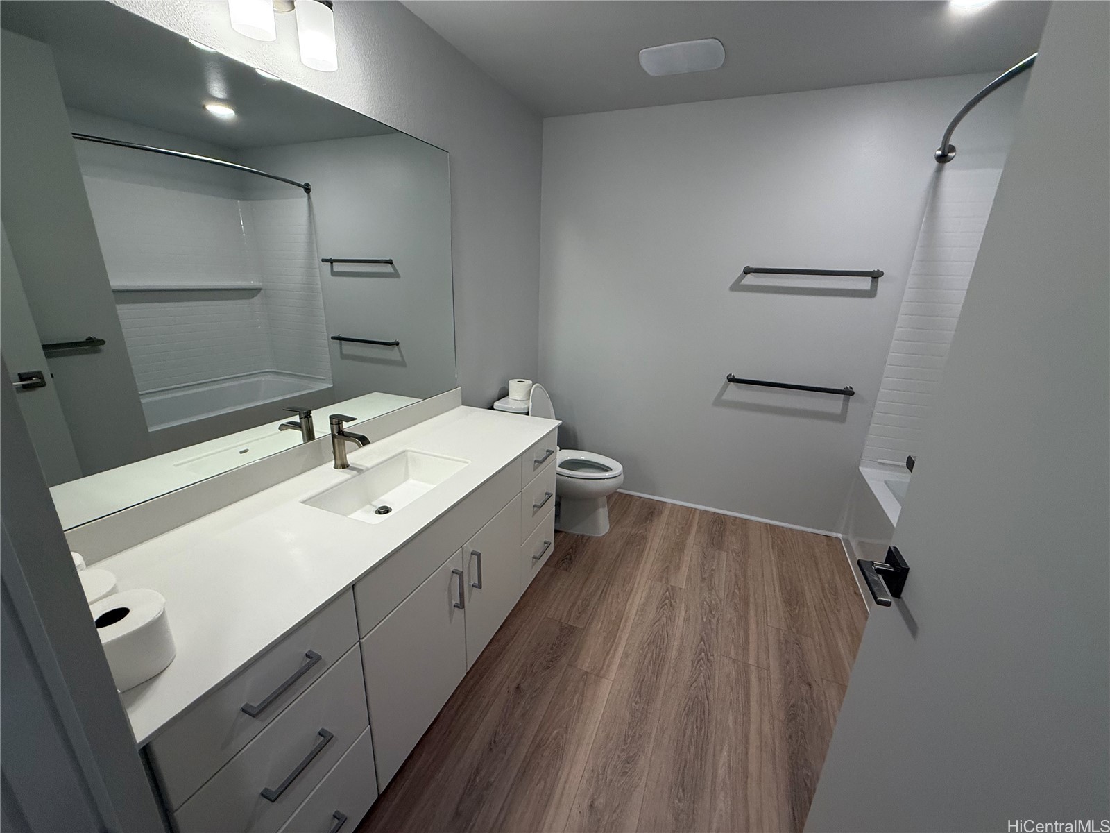 91-3641 Iwikuamoo Street 1301