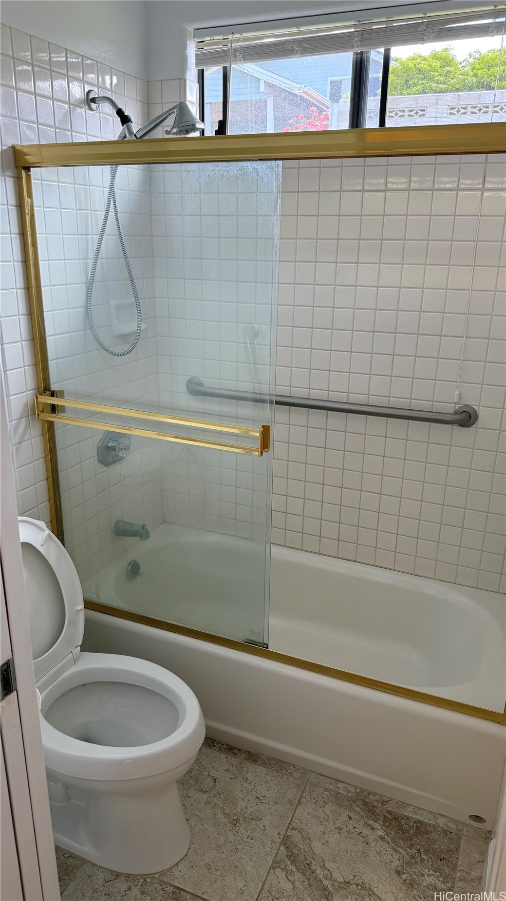 95-1028 Koliliko Street