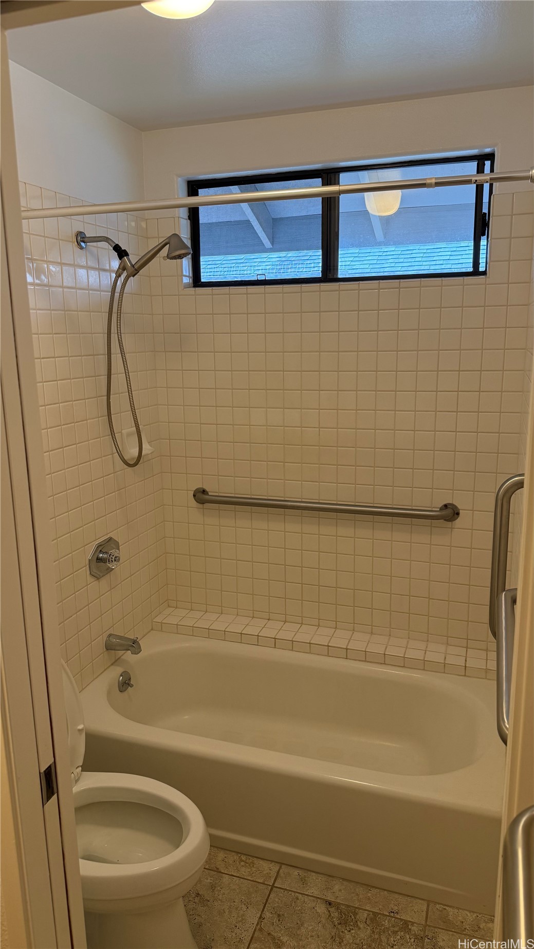 95-1028 Koliliko Street