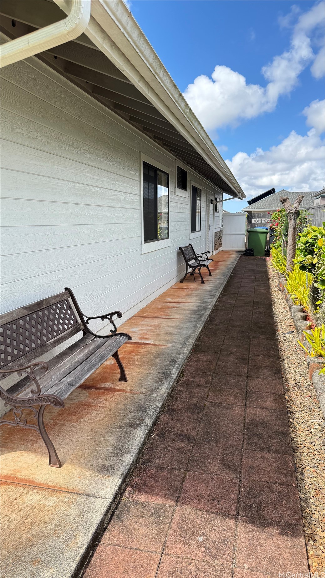 95-1028 Koliliko Street