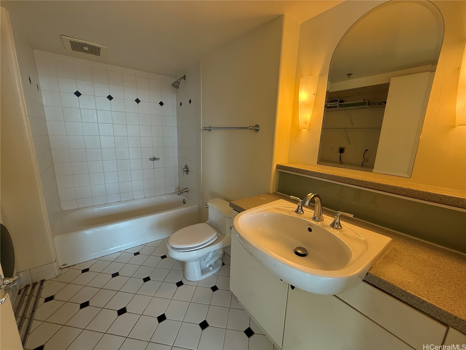 801 S King Street 3506