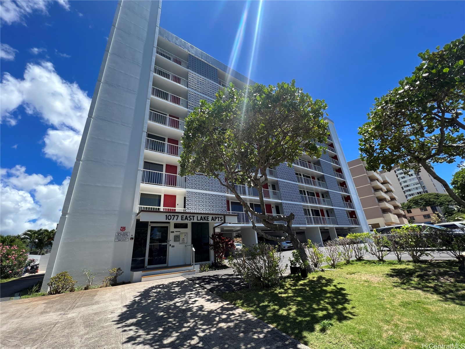 1077 Ala Napunani Street 803