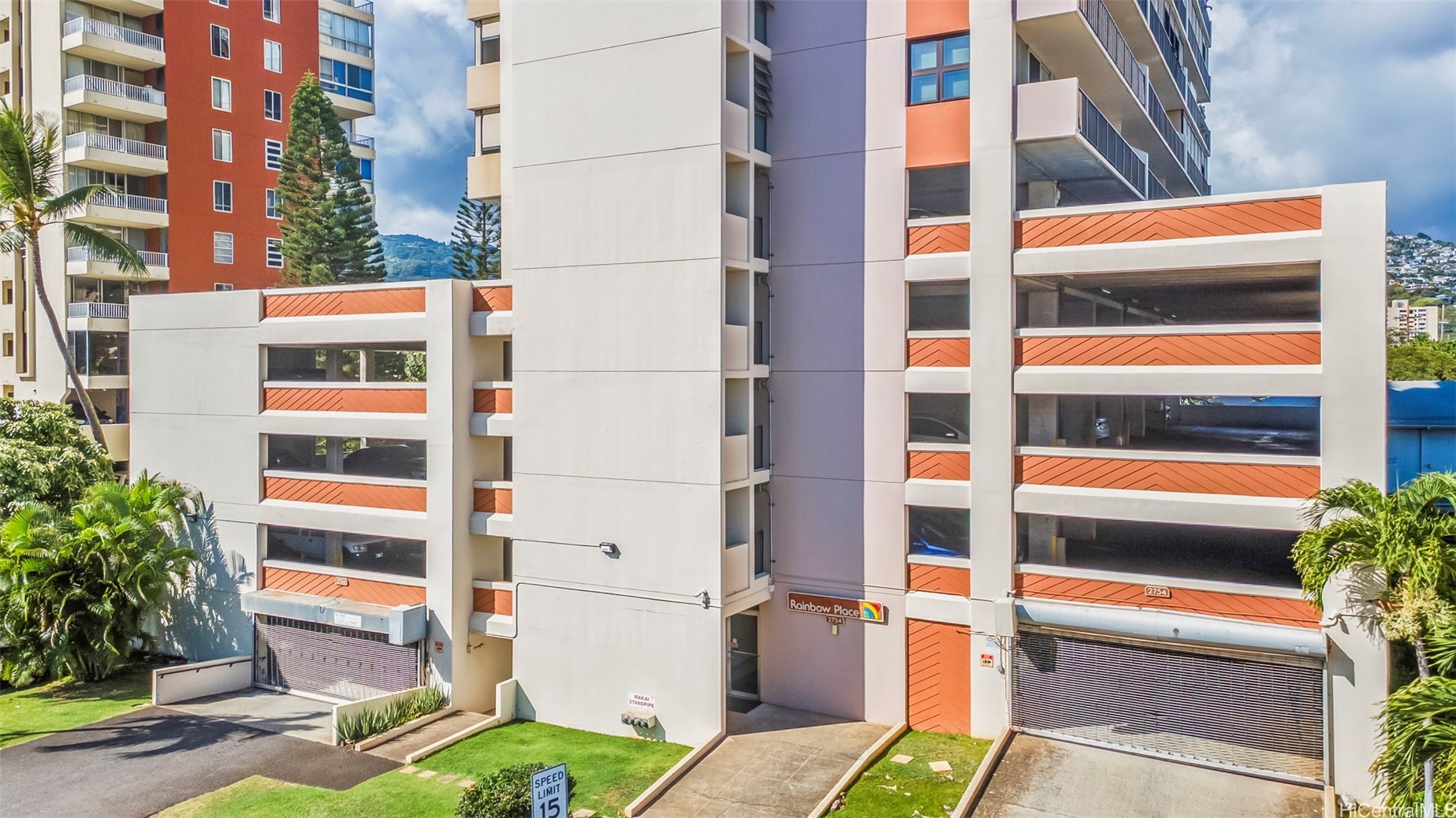 2754 Kuilei Street 2002