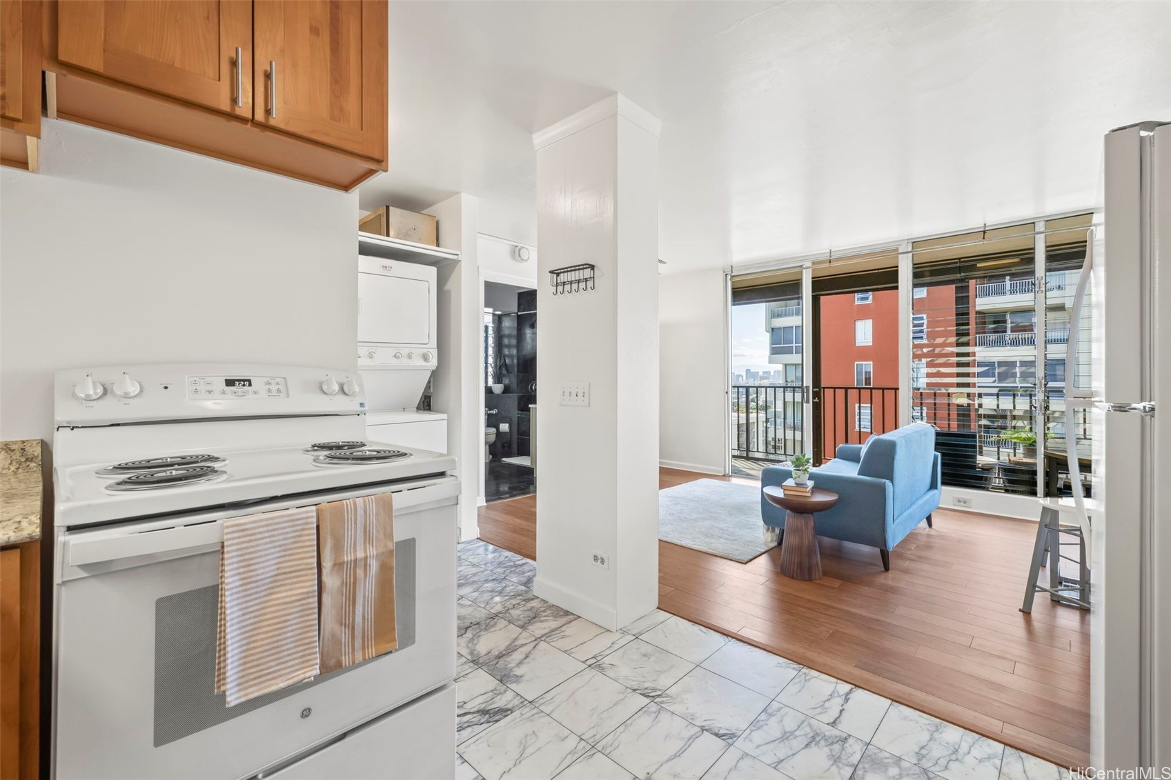 2754 Kuilei Street 2002