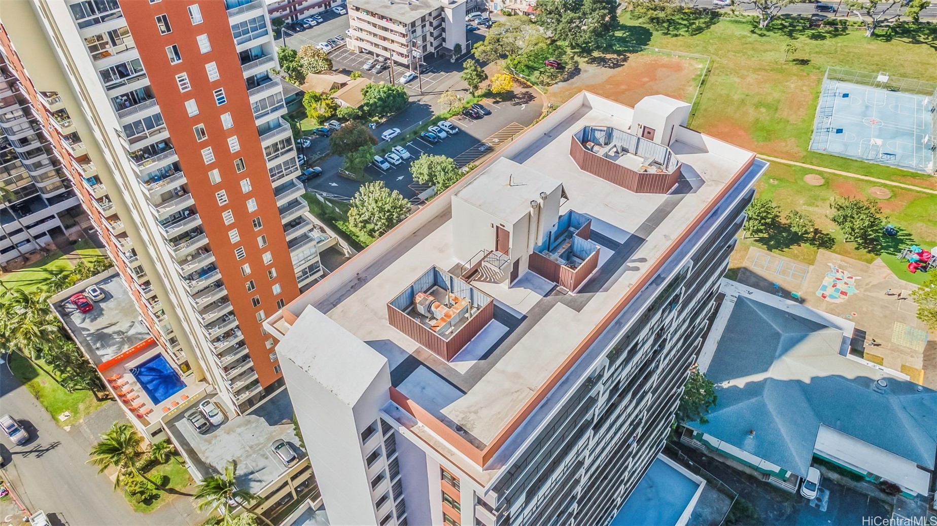 2754 Kuilei Street 2002