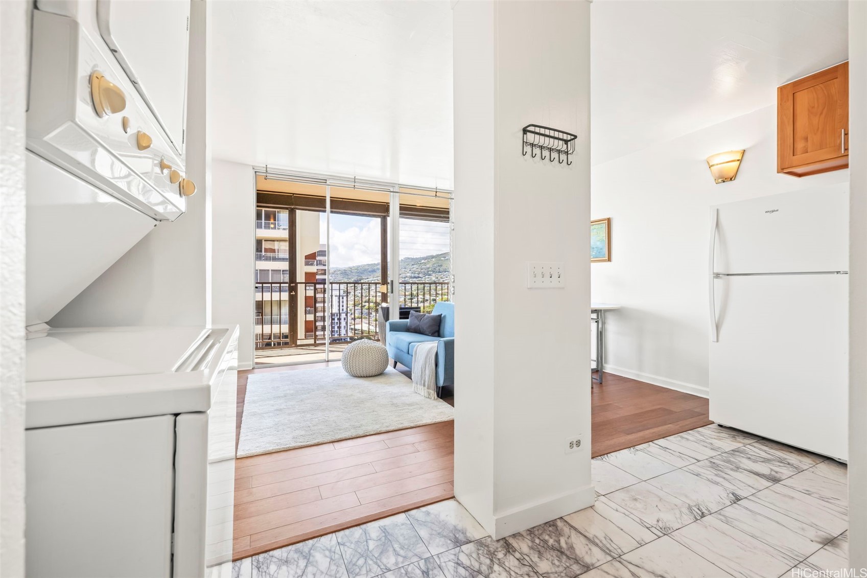 2754 Kuilei Street 2002