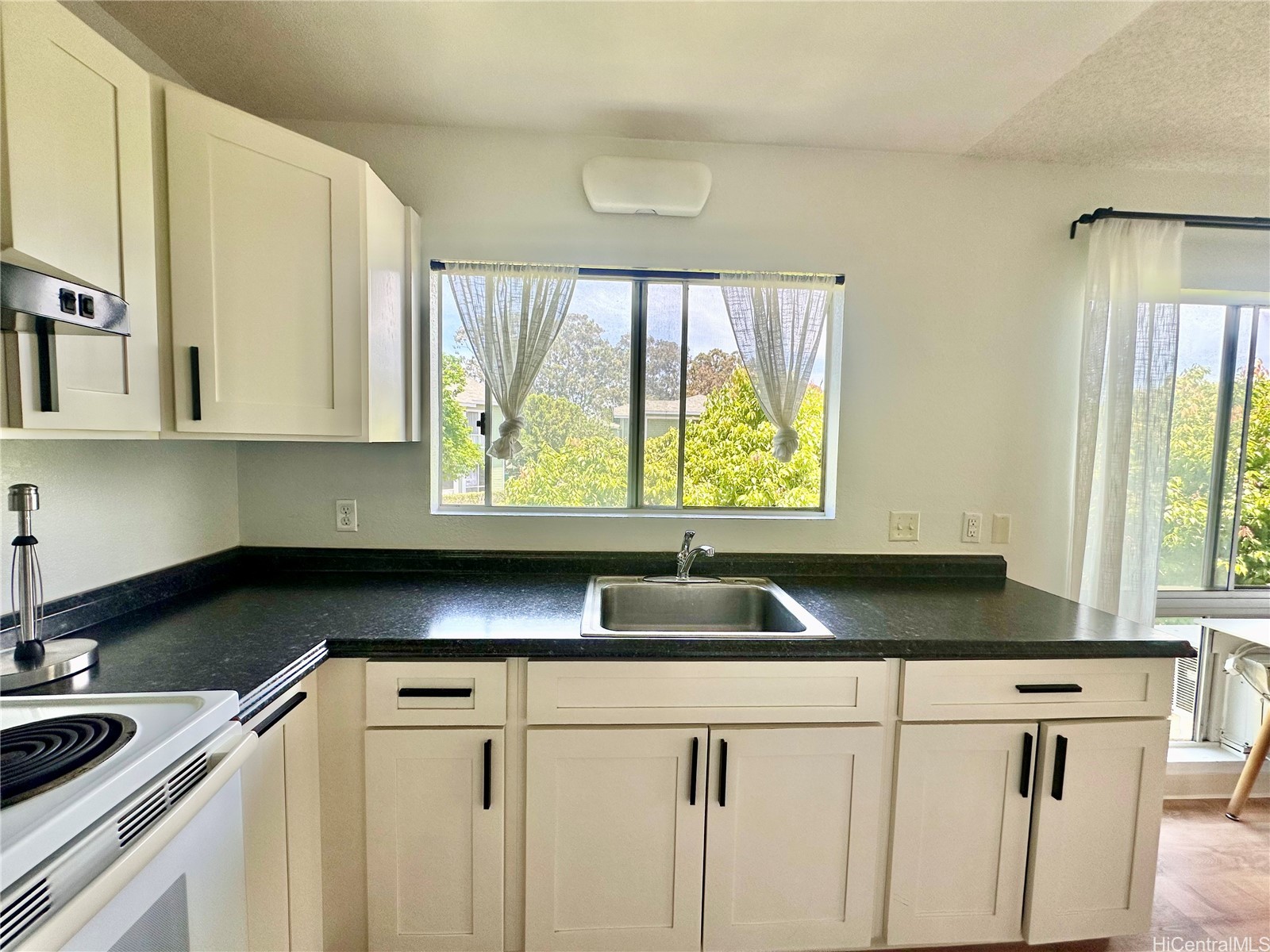 94-765 Meheula Parkway 24D