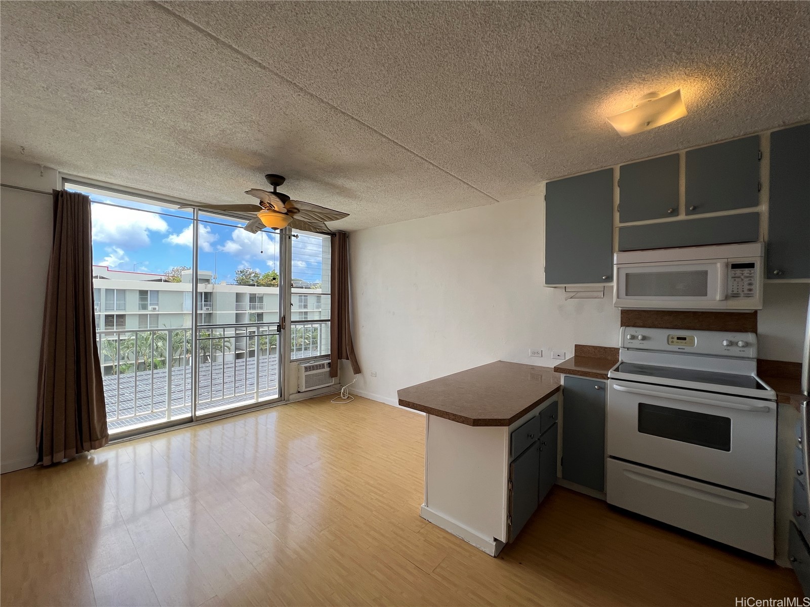 2845 Waialae Avenue 513