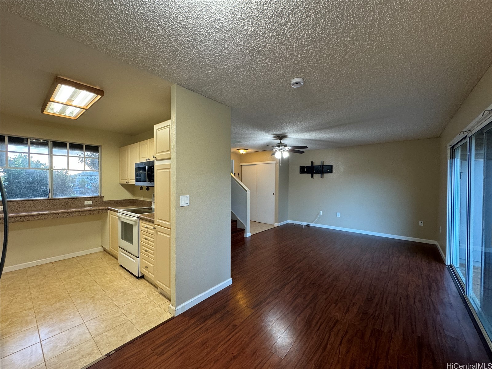 95-1027 Kuauli Street 98