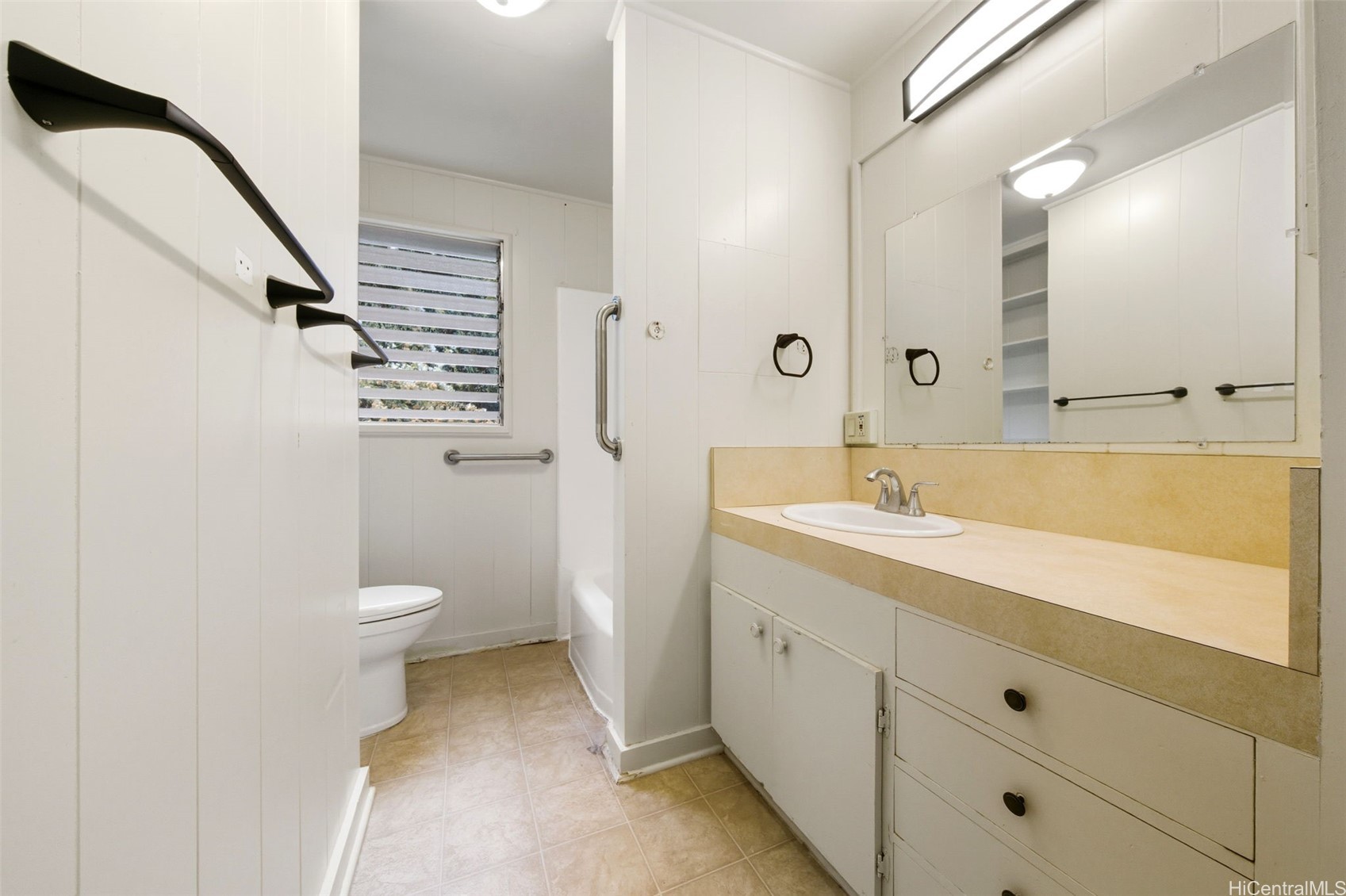 2571 Kekuanoni Street