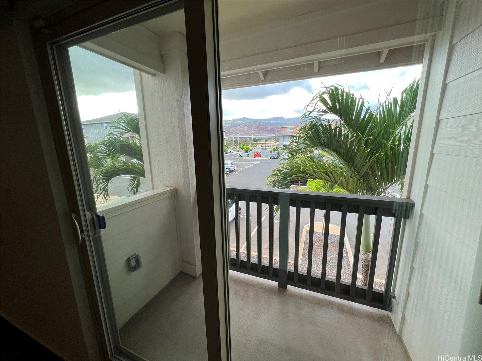 91-3633 Kauluakoko Street 909