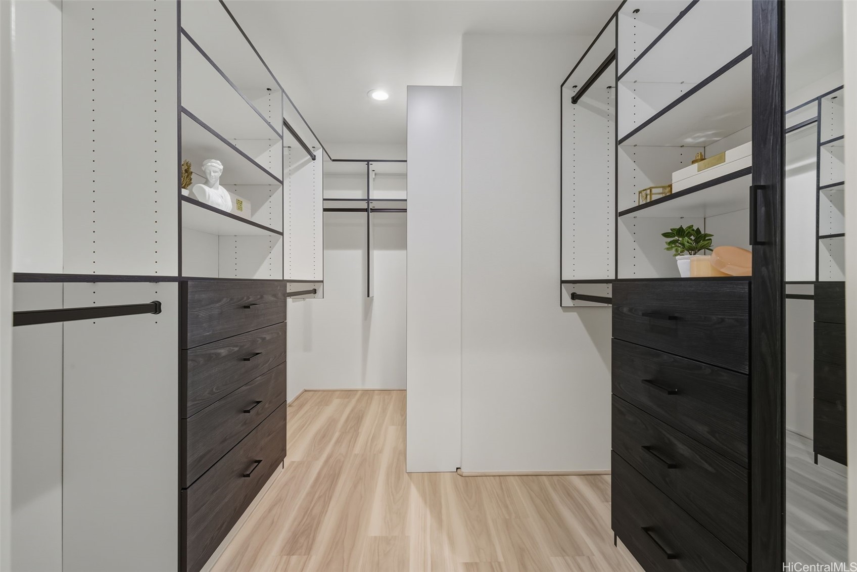 94-1171 Halelaukoa Drive