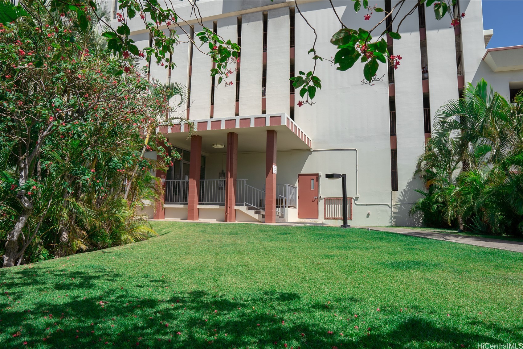 796 Isenberg Street 12J