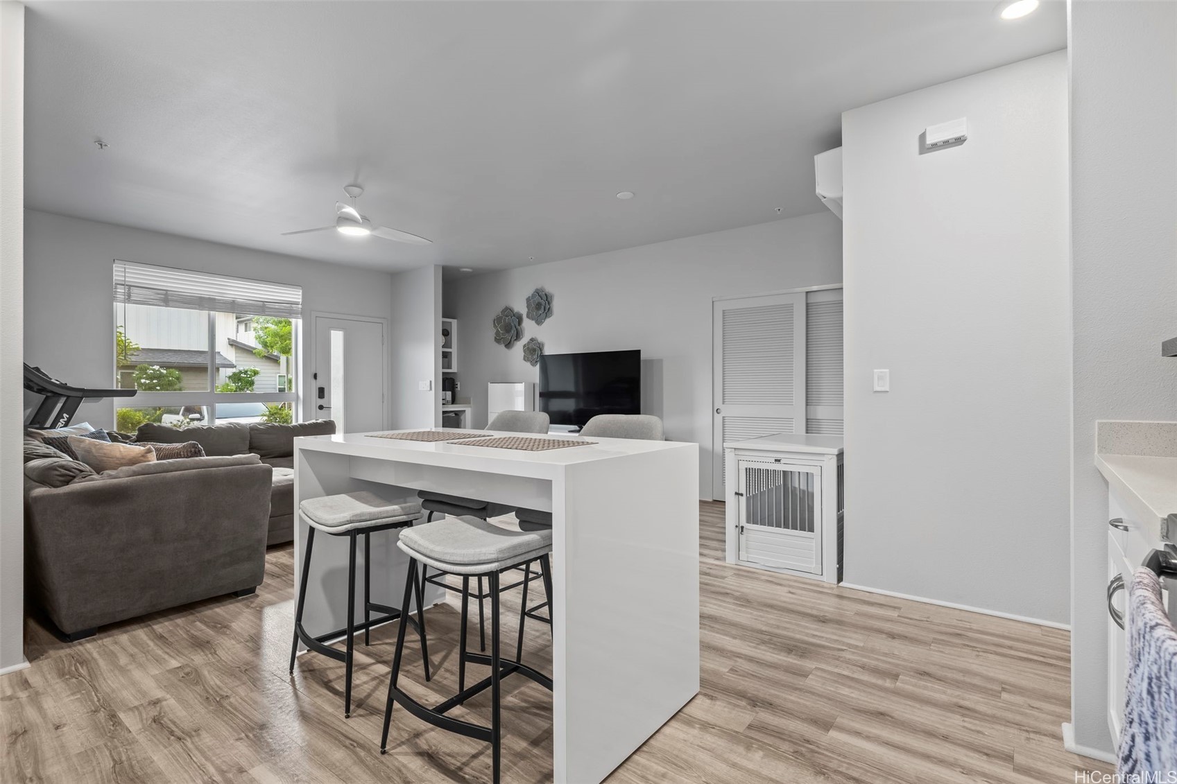 91-3475 Nana Hope Street 812