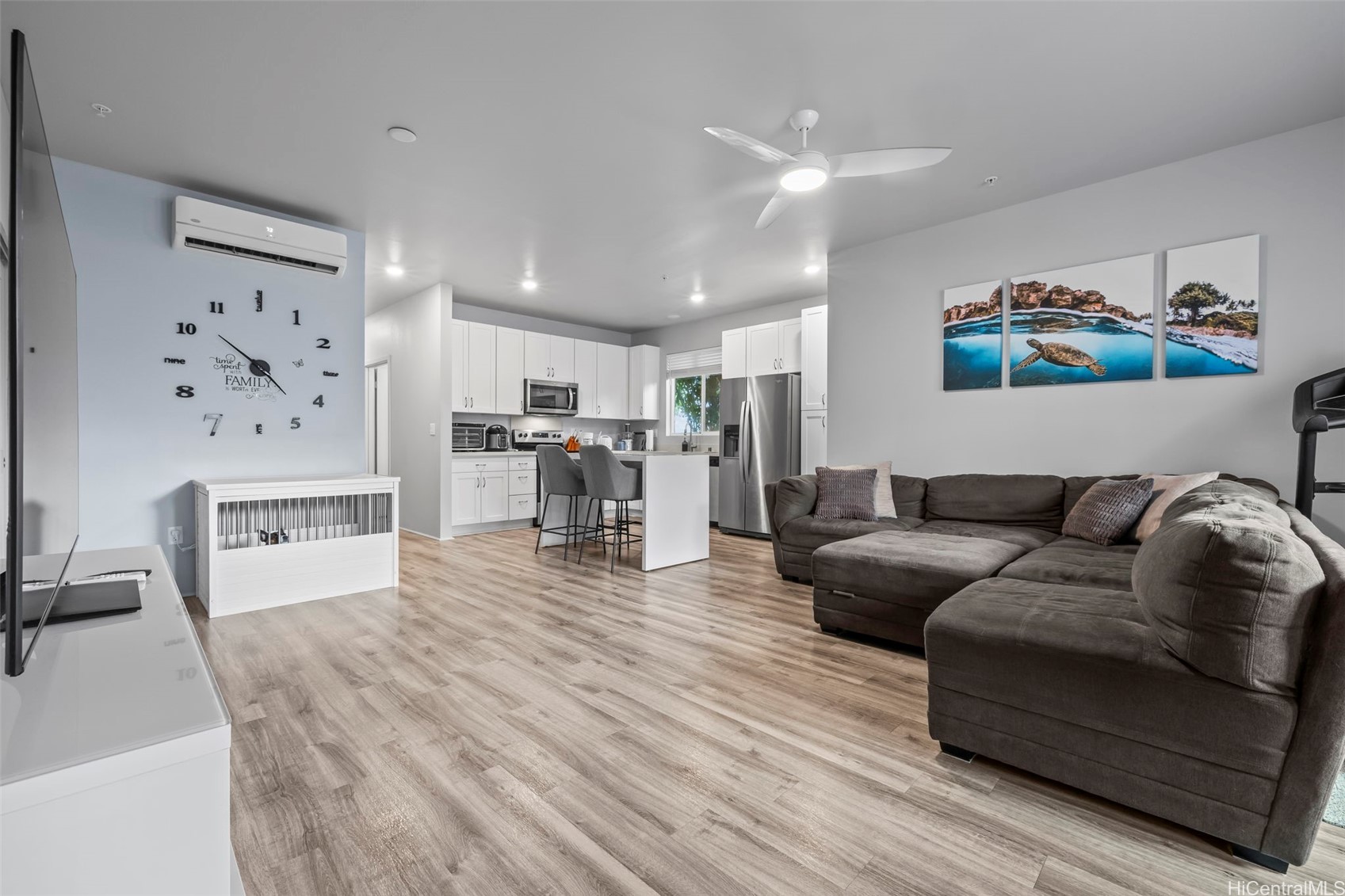 91-3475 Nana Hope Street 812