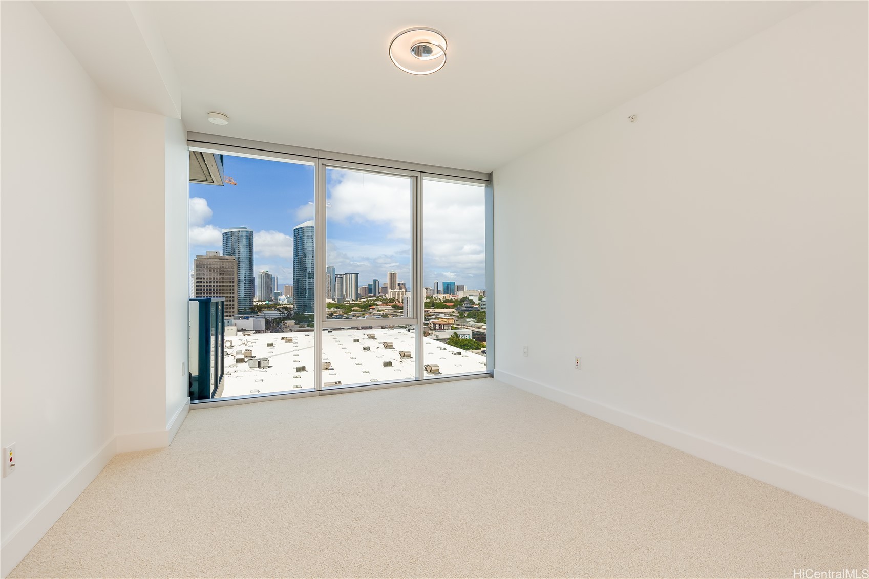 629 Keeaumoku Street 1208