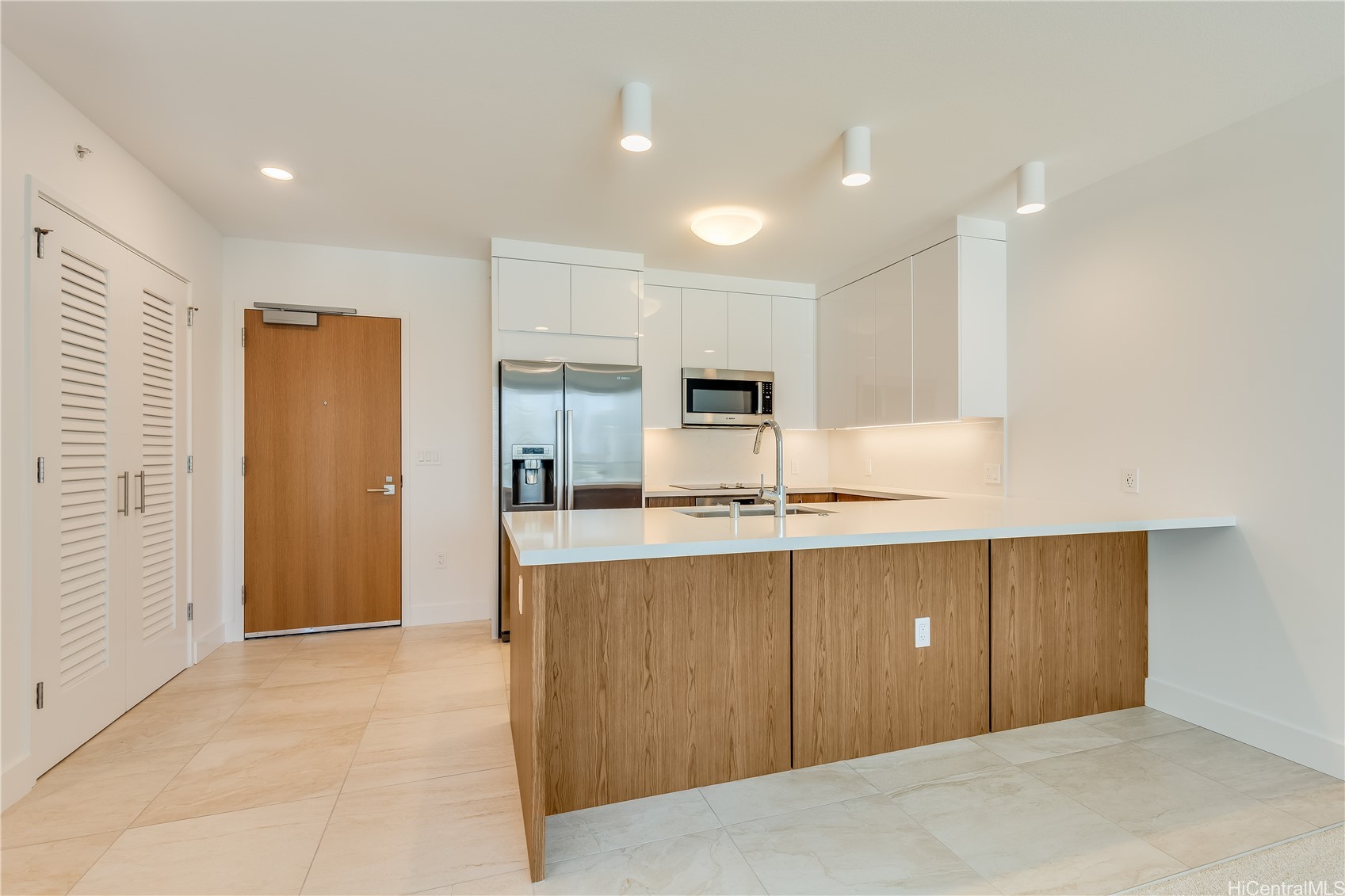 629 Keeaumoku Street 1208