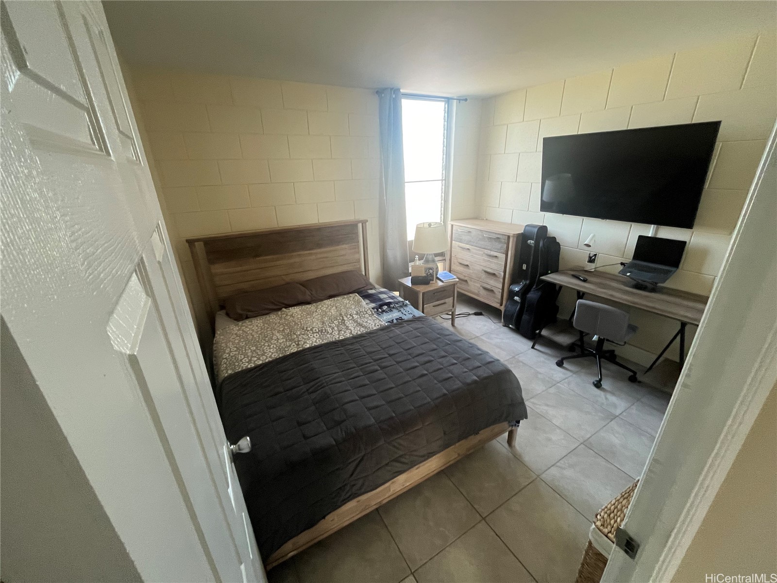 834 Lehua Avenue 305