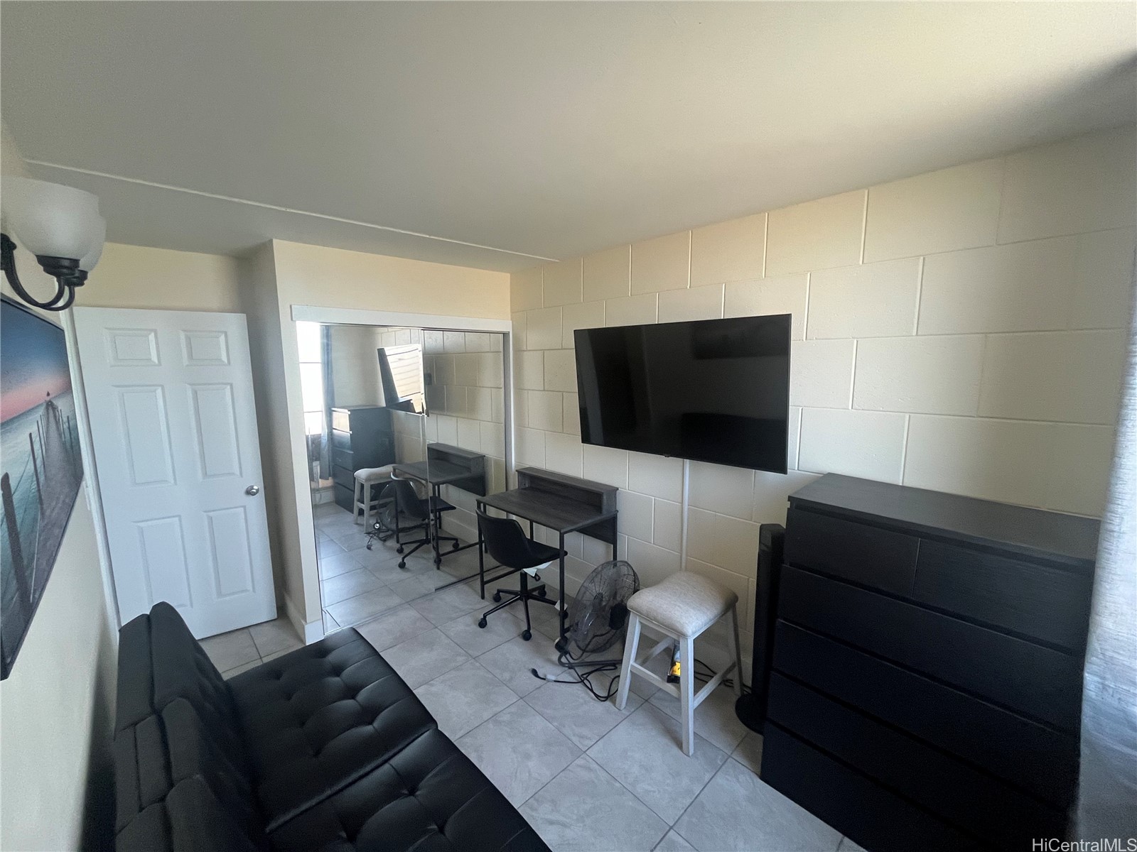 834 Lehua Avenue 305