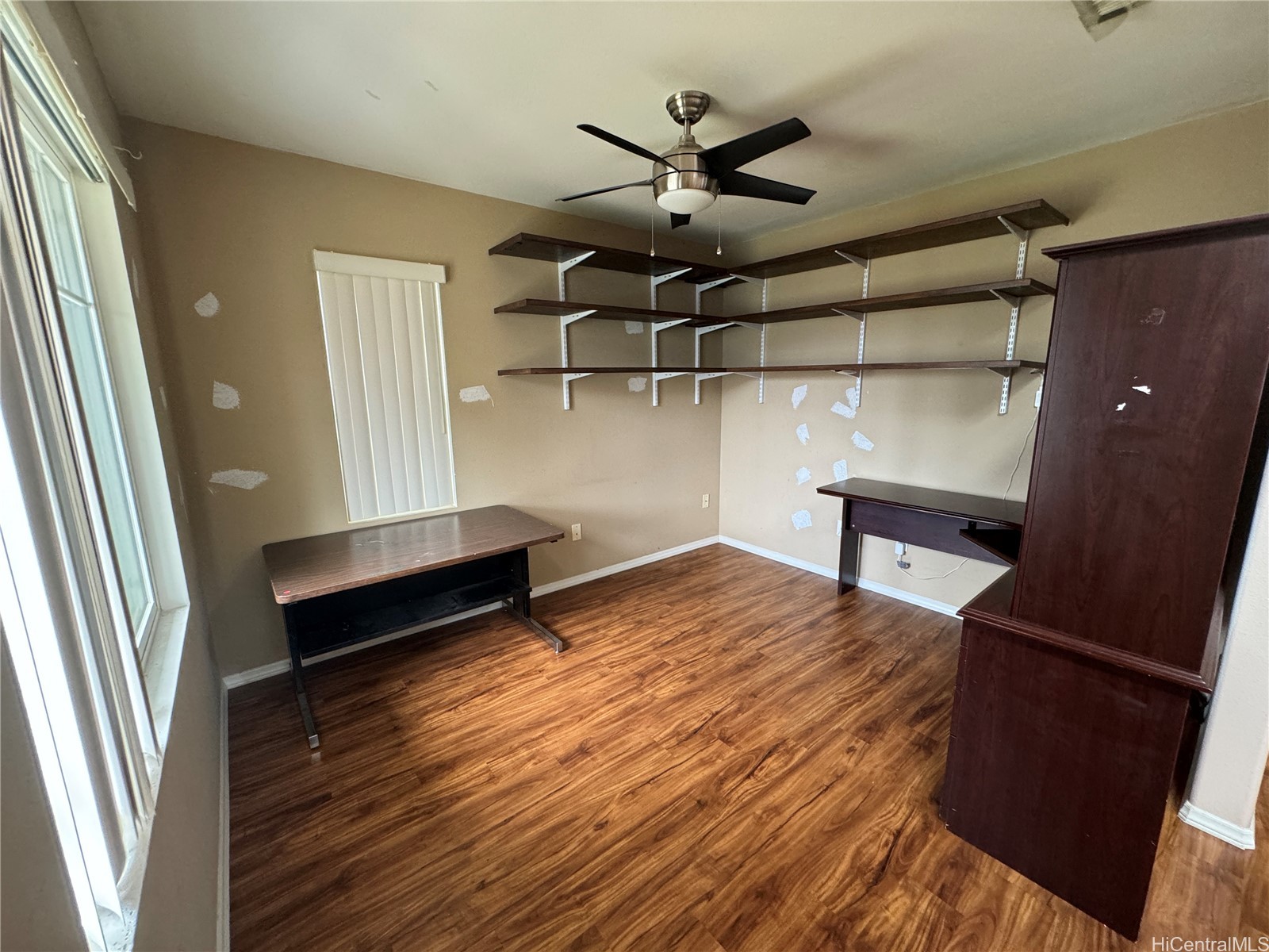 91-1077 Kaihi Street