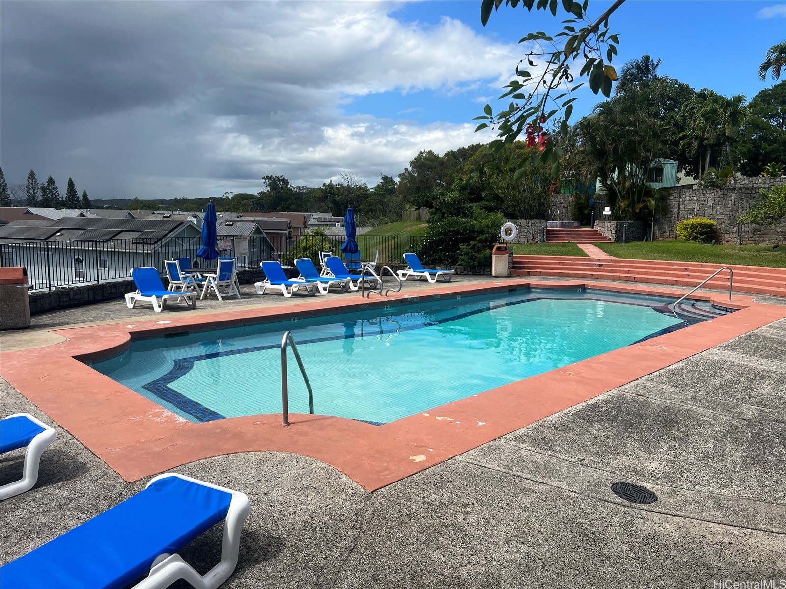 98-1961 A Kaahumanu Street