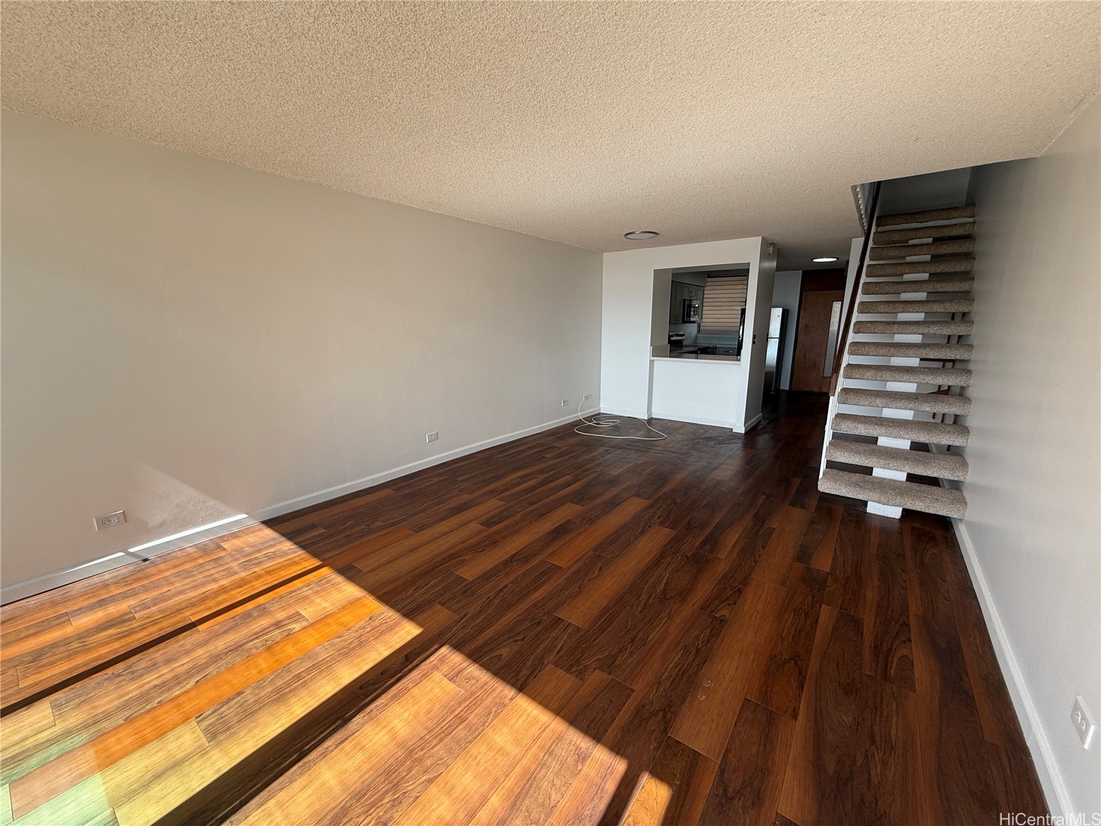 500 University Avenue 930