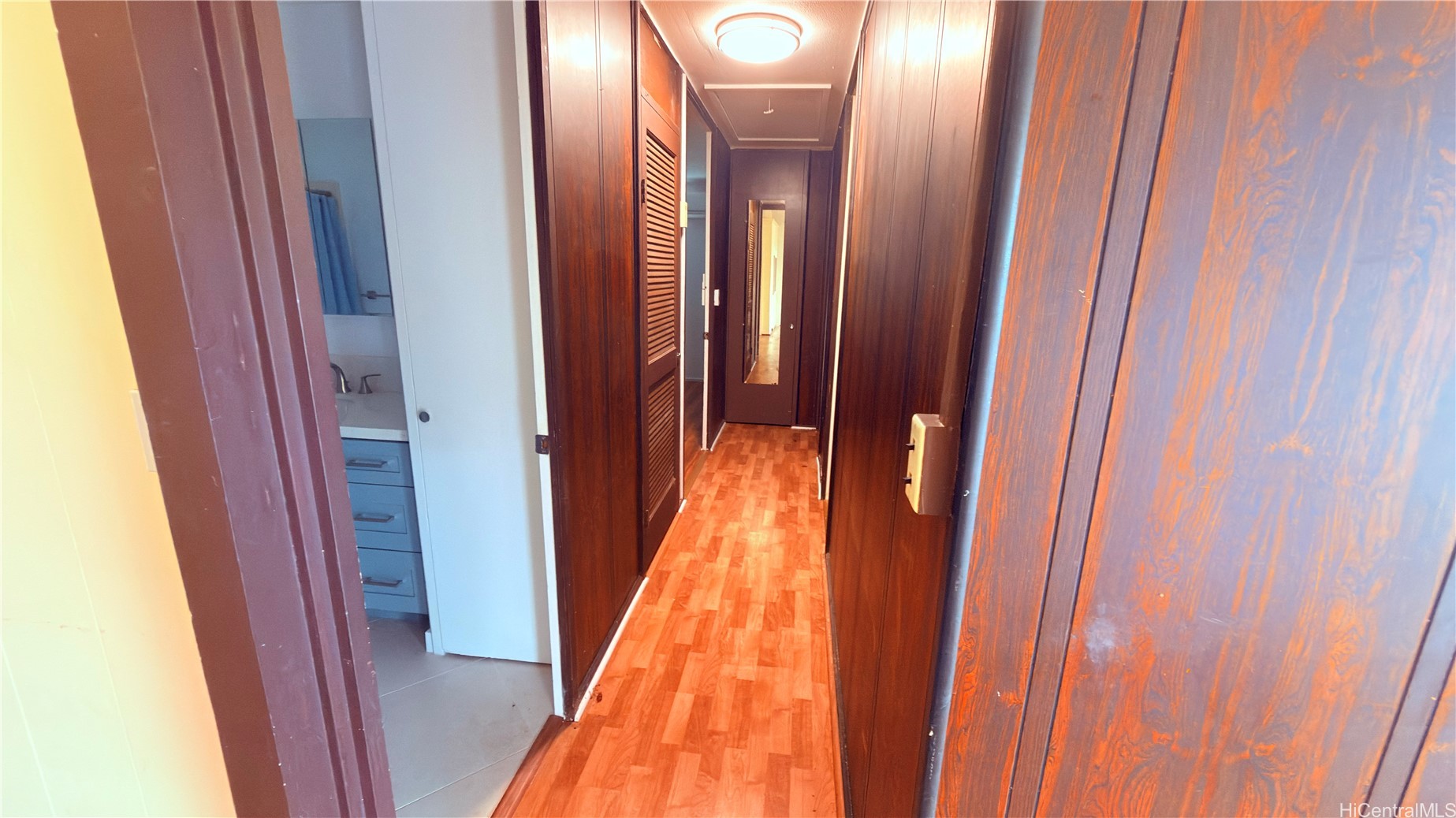 94-1086 Lumihoahu Street Upstairs