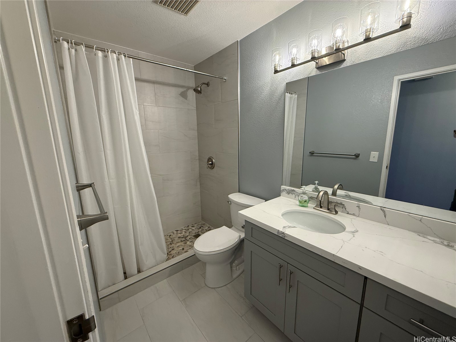 91-1489 Kaieleele Street